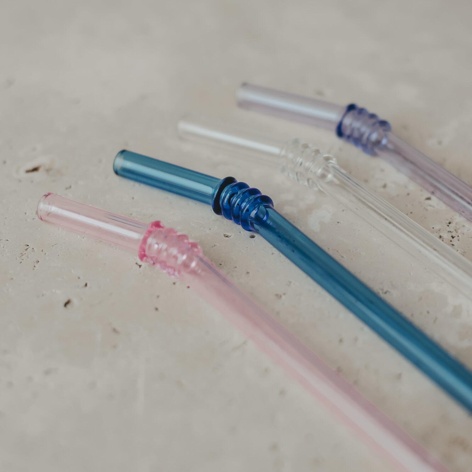 Geknickte Glas-Strohhalme im 4er-Set - 20 cm (Rosa/Flieder/Transparent/Blau)