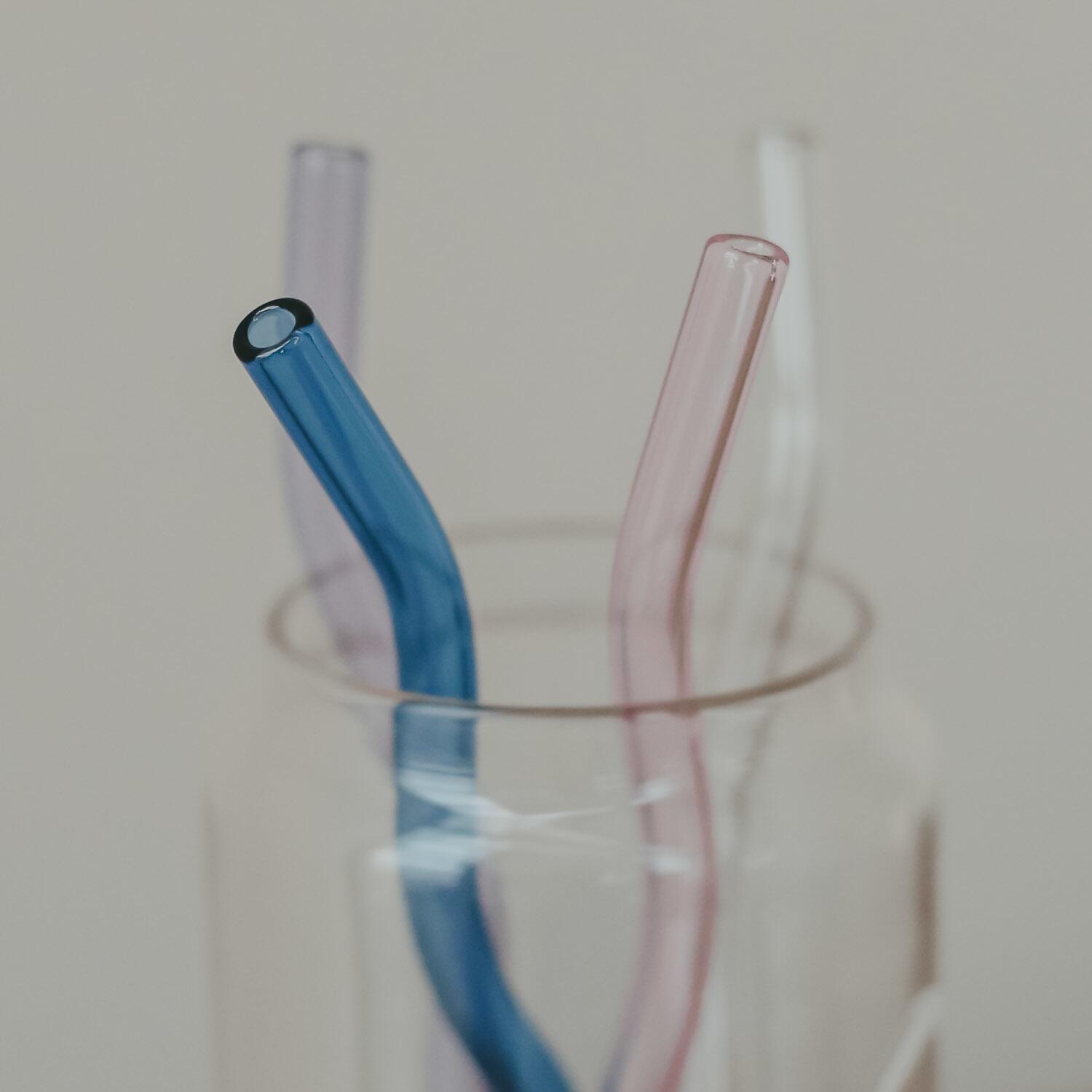 Wellige Glas-Strohhalme im 4er-Set - 20 cm (Rosa/Flieder/Blau/Transparent)
