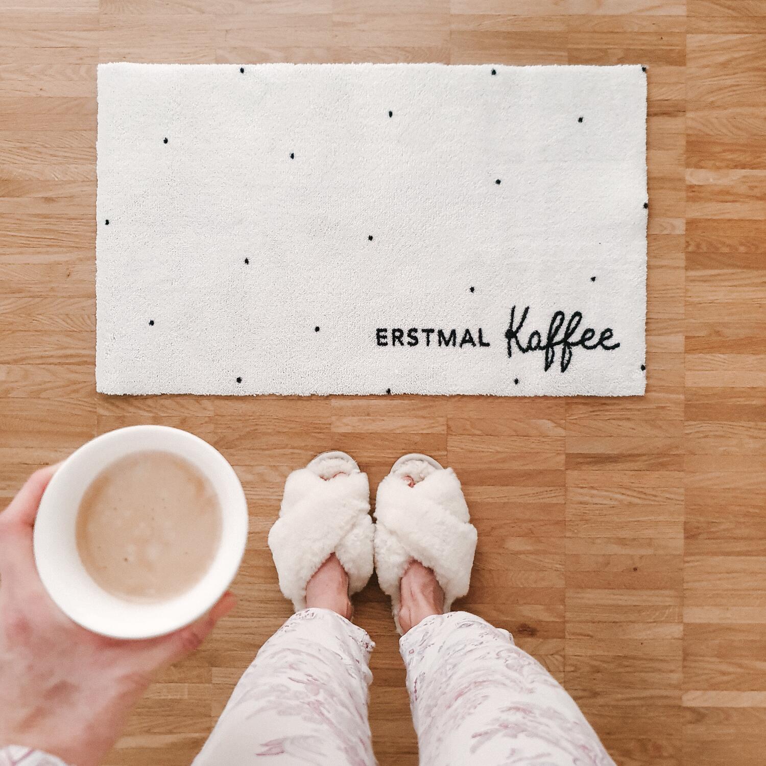 Waschbare Fußmatte "Erstmal Kaffee" - 75x45 cm (Creme) Eulenschnitt
