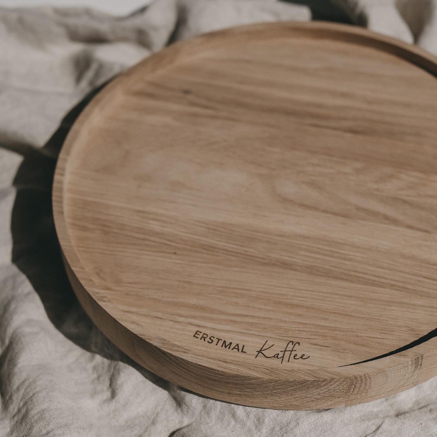Drehteller aus Eiche "Erstmal Kaffee" - 28 cm (Natur) Eulenschnitt