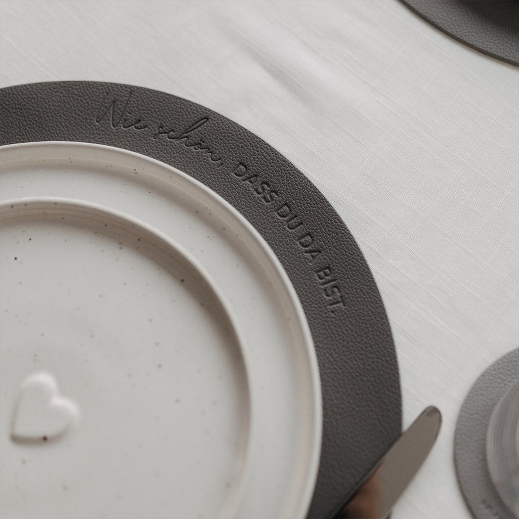 Wendbares Platzset "Wie schön" (Grau)