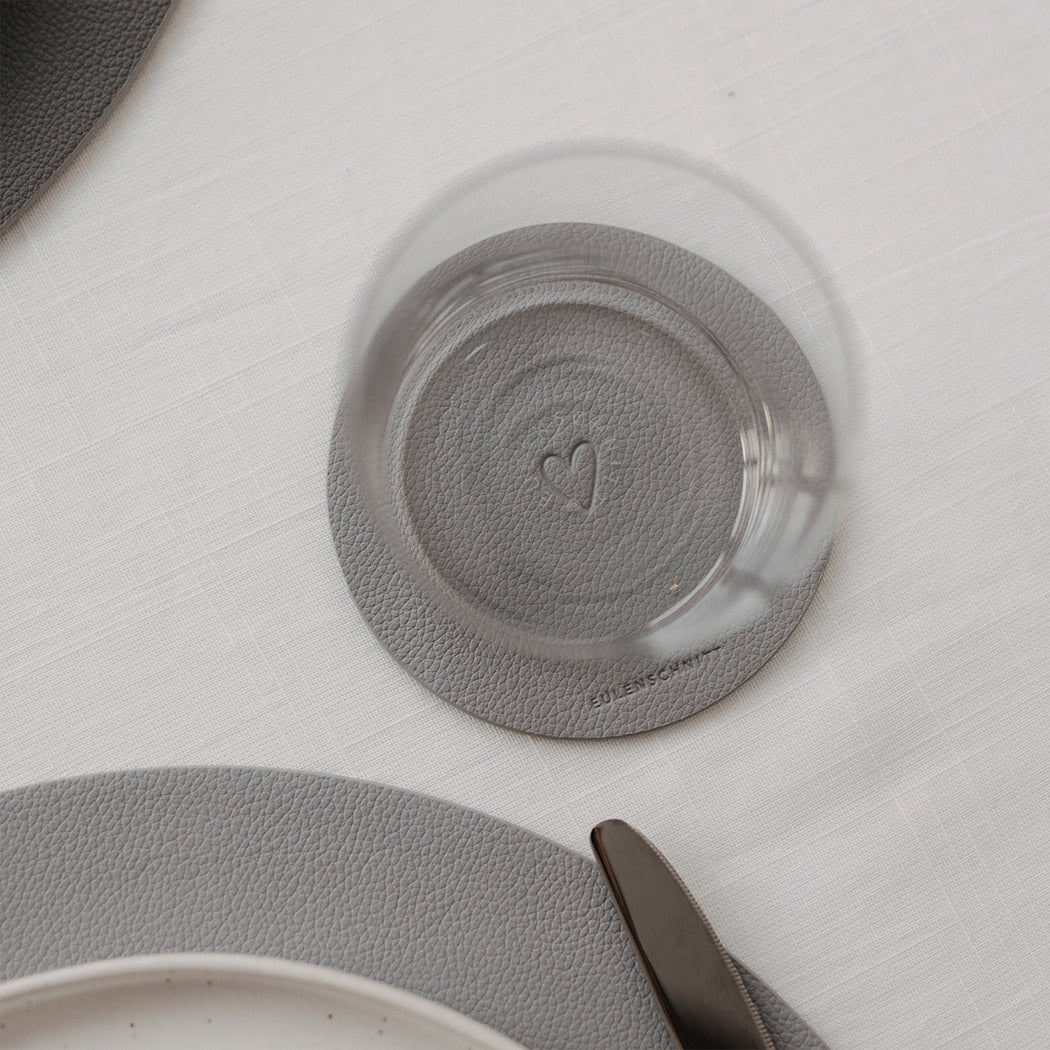 Wendbare Untersetzer "Herz" im 2er-Set (Grau)