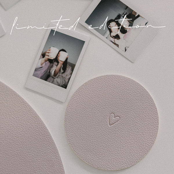 Limitierte wendbare Untersetzer im 2er-Set "Herz" (Flieder)