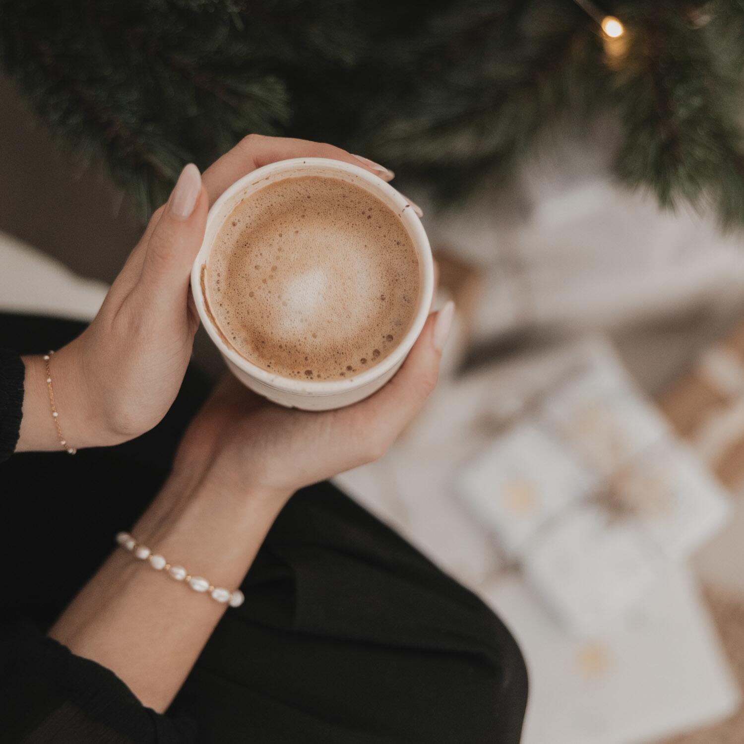 Limitierter Becher "Schleife"