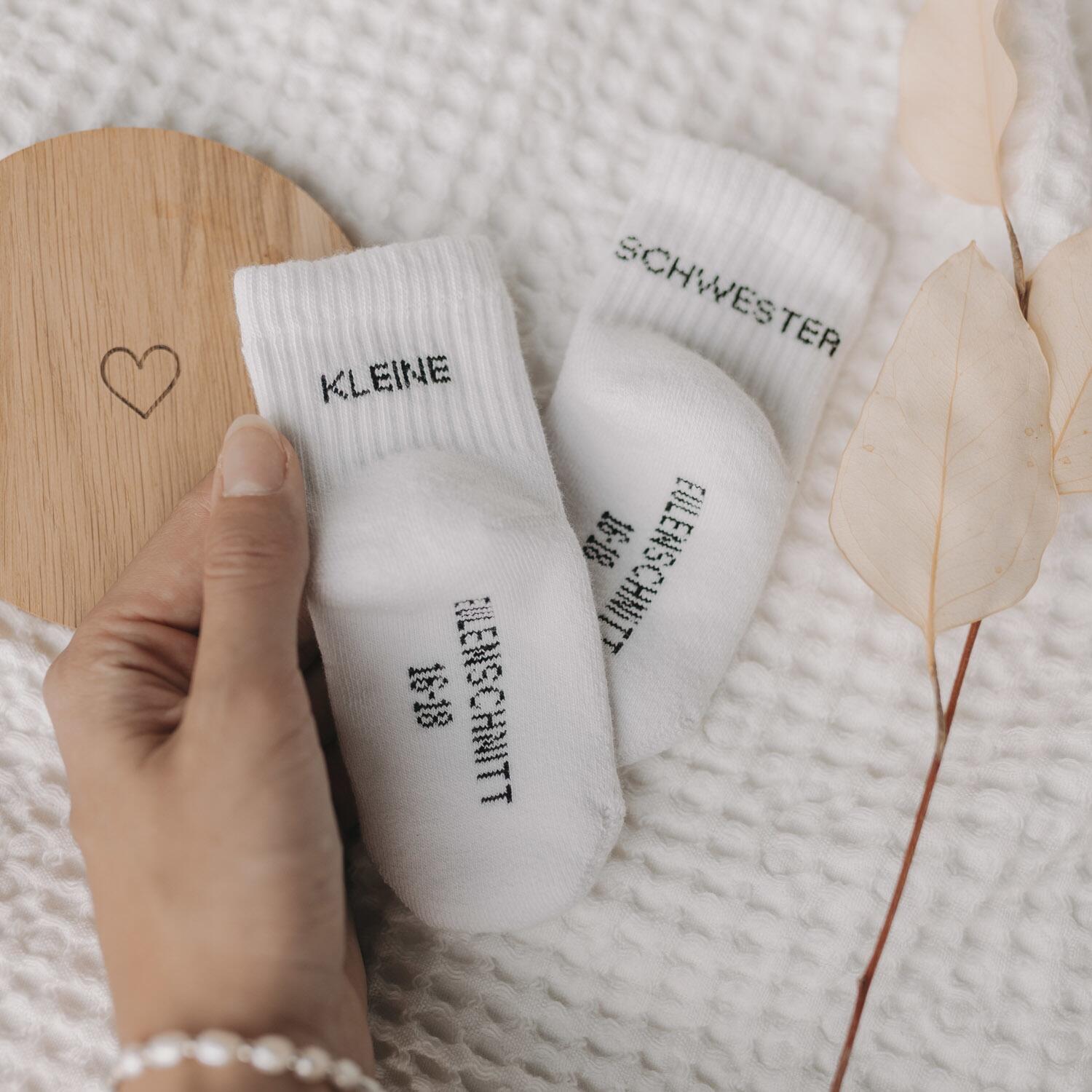 Babysocken "Kleine Schwester" - 3 Monate (Weiß)