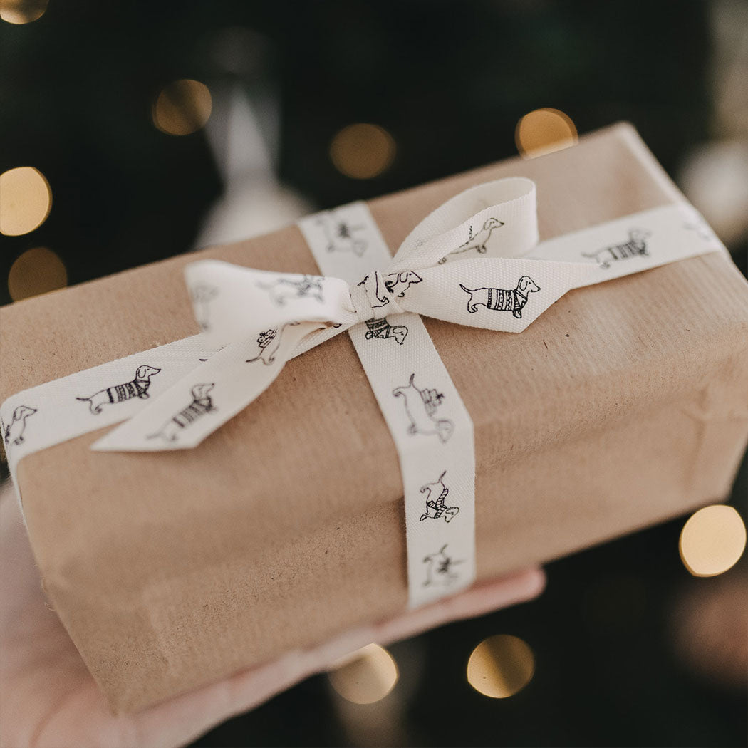 Geschenkband "Weihnachtsdackel" - 5m