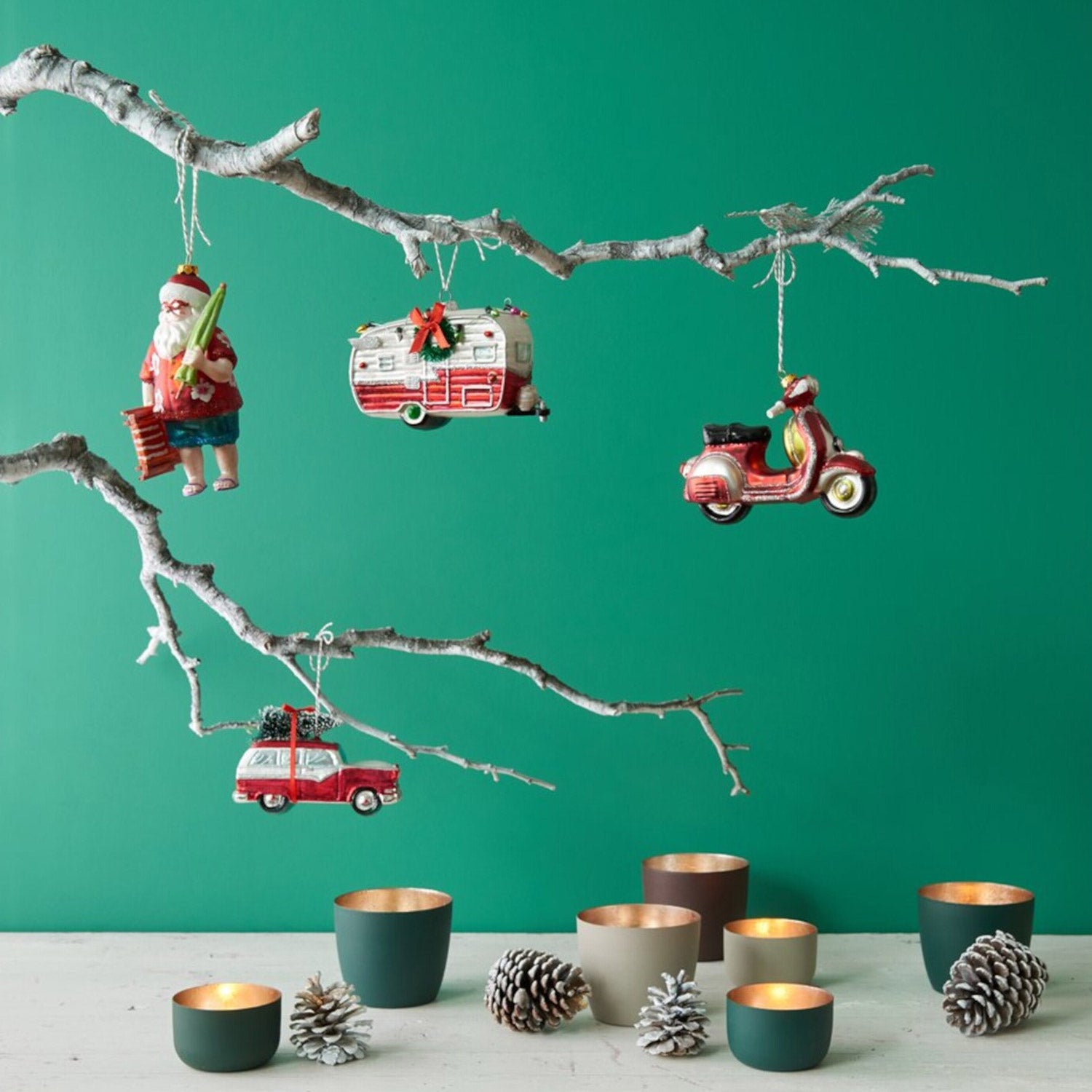 Weihnachtsanhänger  "Caravan" (Weiß/Rot)