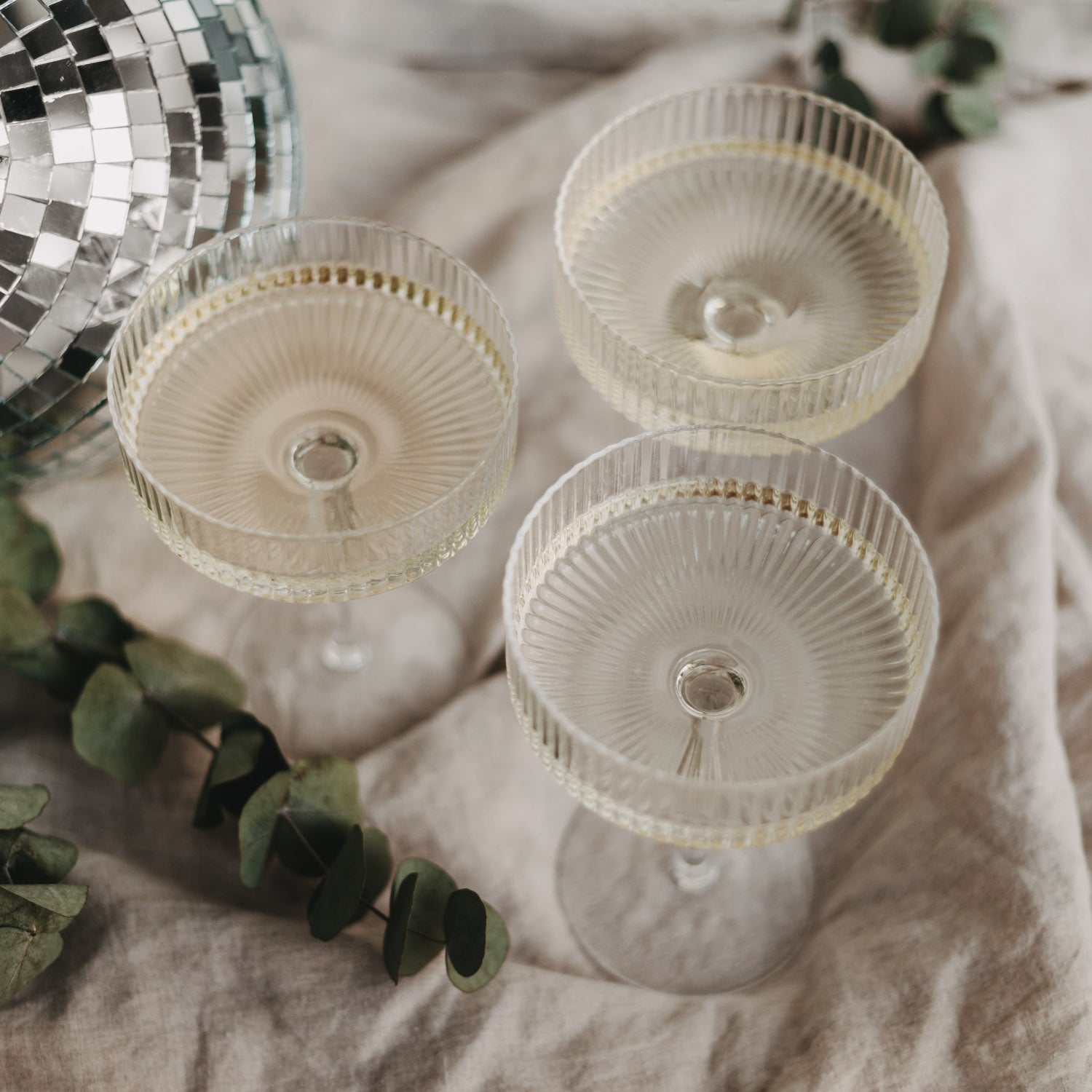 Set Champagnergläser, transparent mit geriffeltem Rand