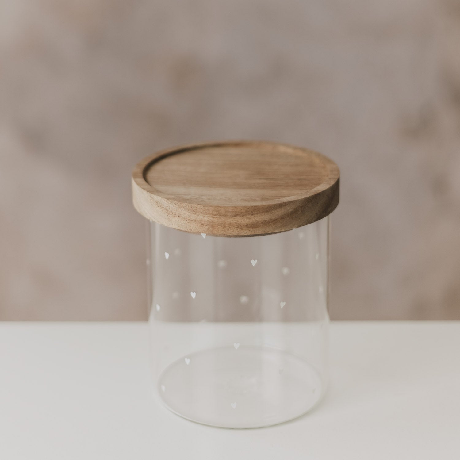 Vorratsglas „Herzen“ mit Holzdeckel, weißes Glas, 13 cm