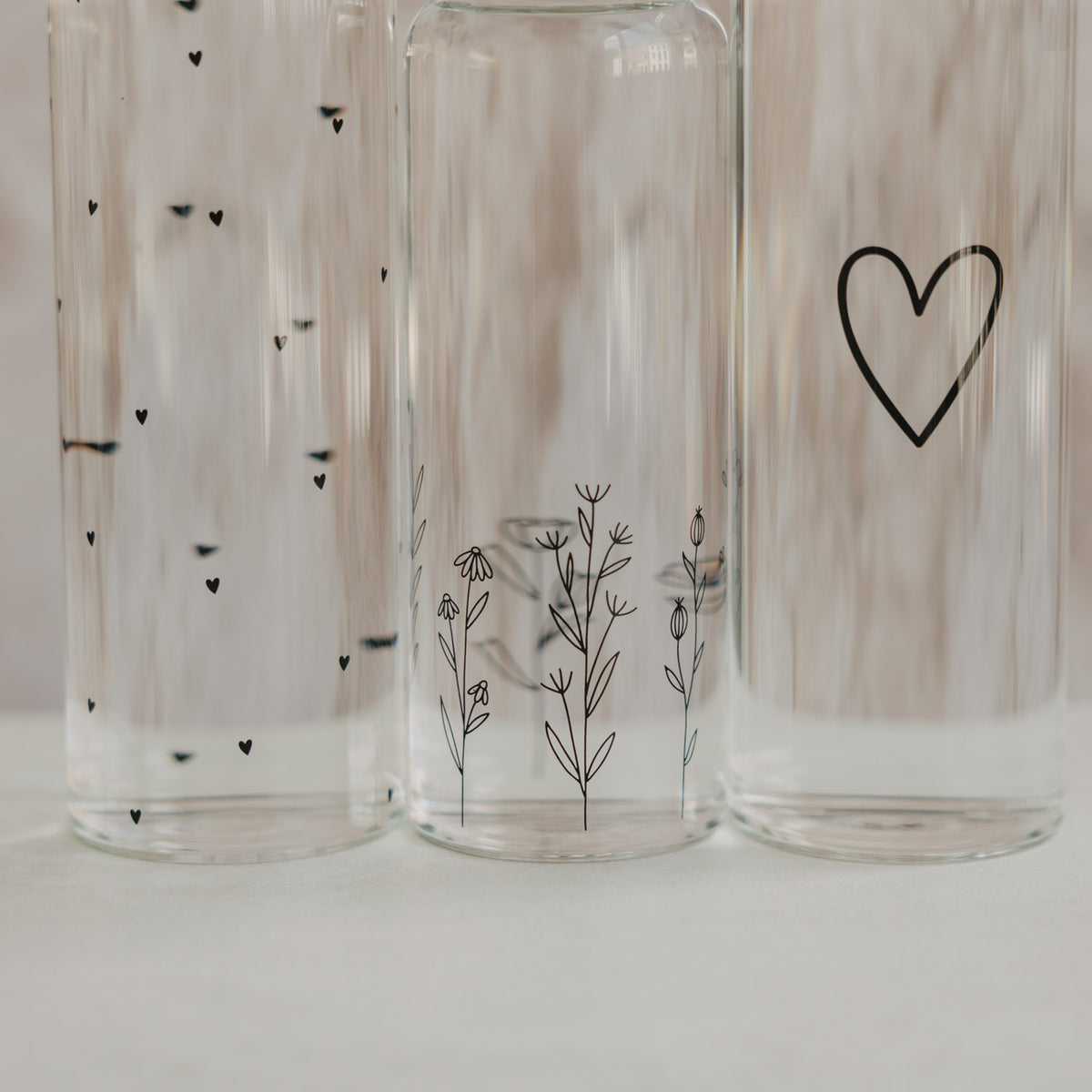 Trinkflasche "Herzen" - 750 ml (Transparent)