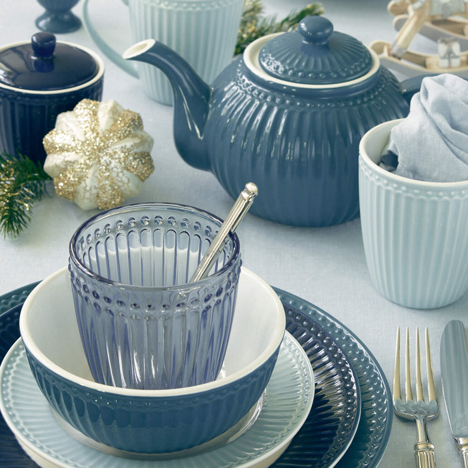 Latte Cup "Alice" (Sky Blue) GreenGate