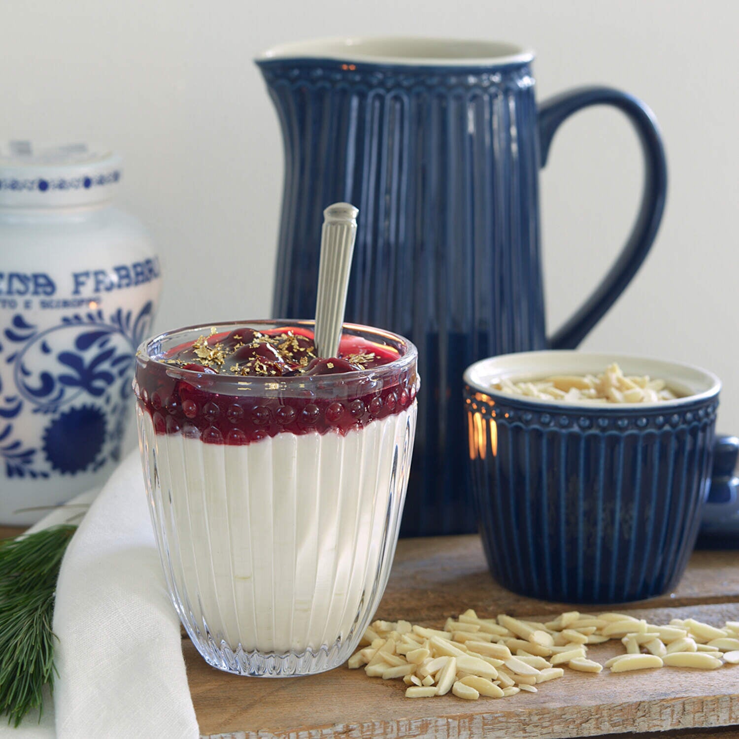 GreenGate Latte Cup "Alice" (Dark Blue)