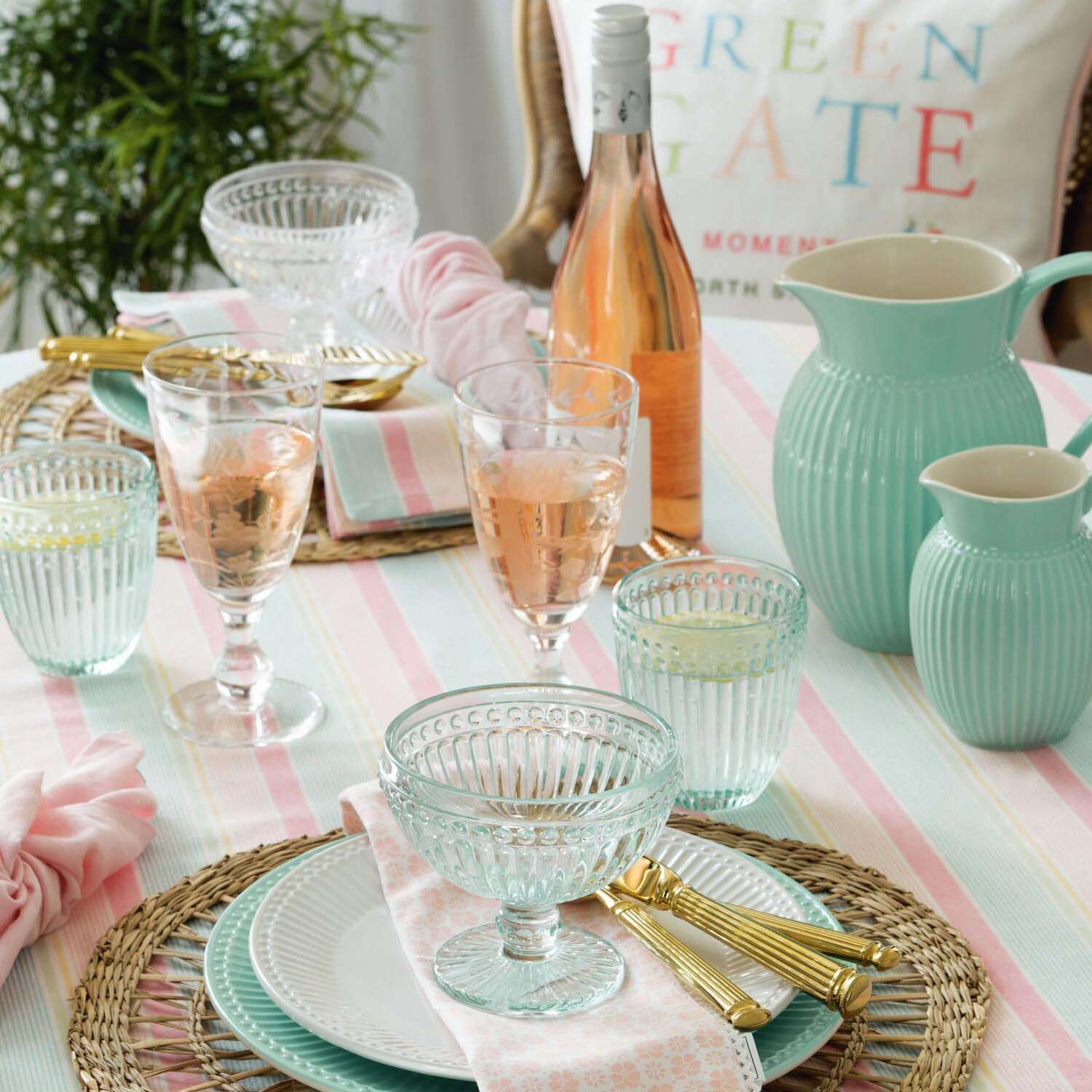Krug "Alice" - 1,5 l (Cool Mint)