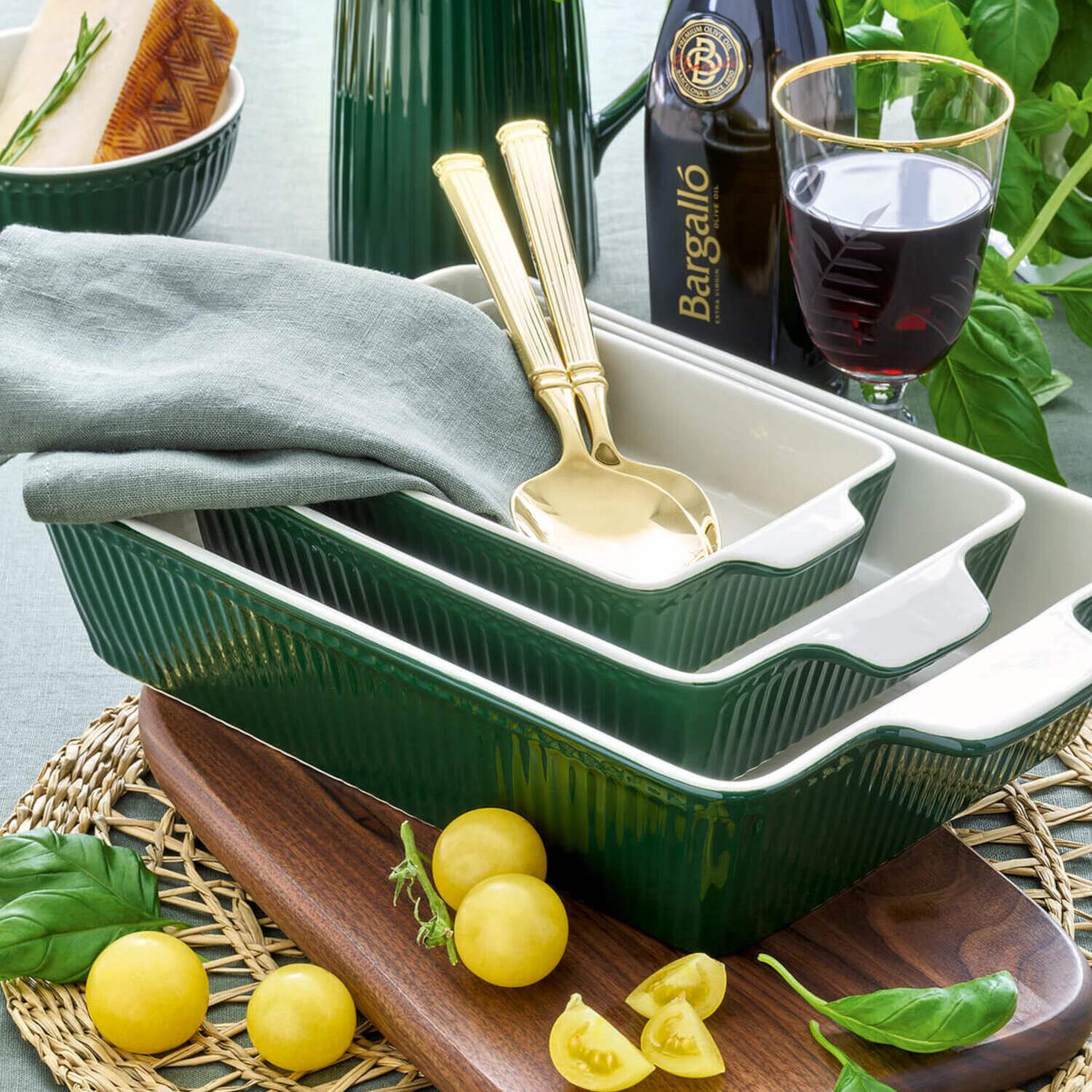 Krug "Alice" - 1 l (Pinewood Green)