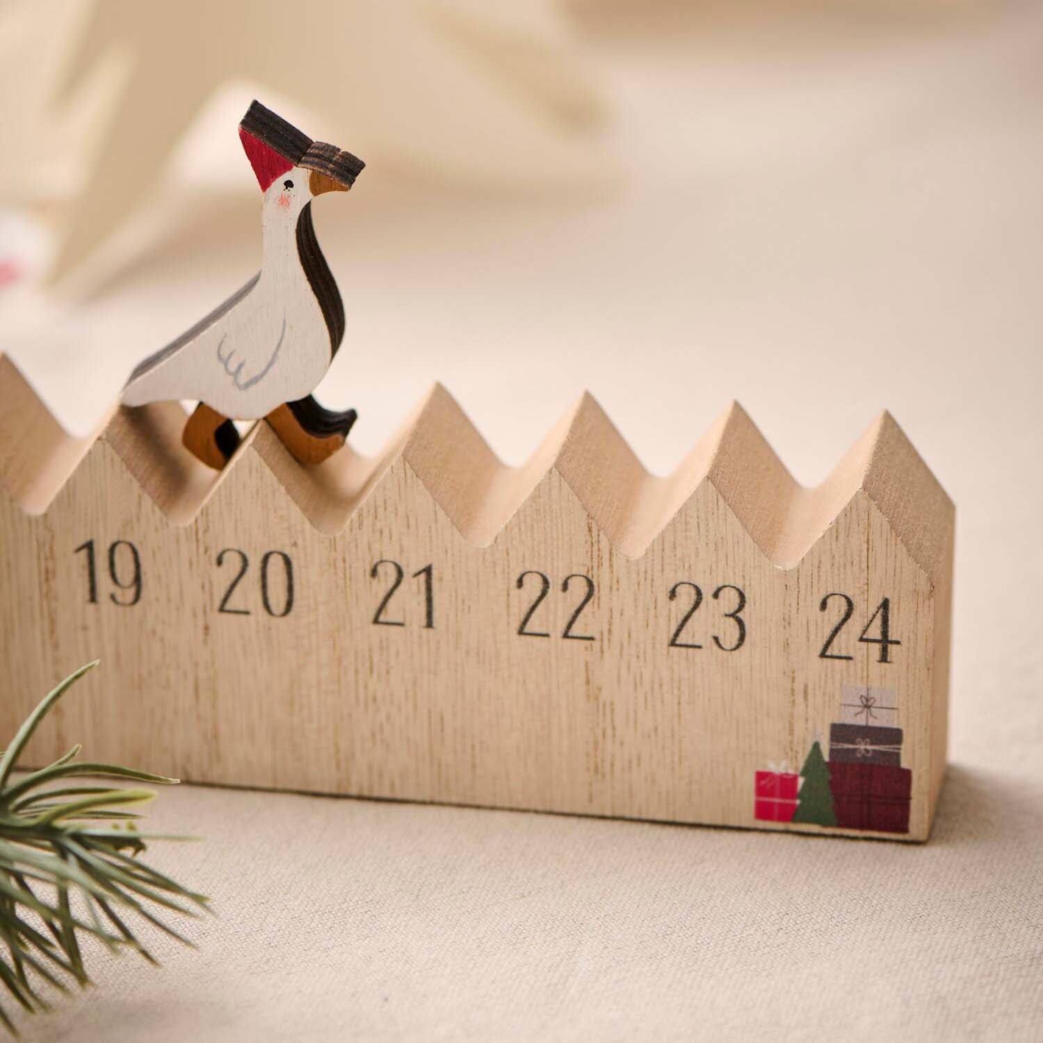 Adventskalender "Gehende Gans" - 50x2,5x5,5 cm (Natur)