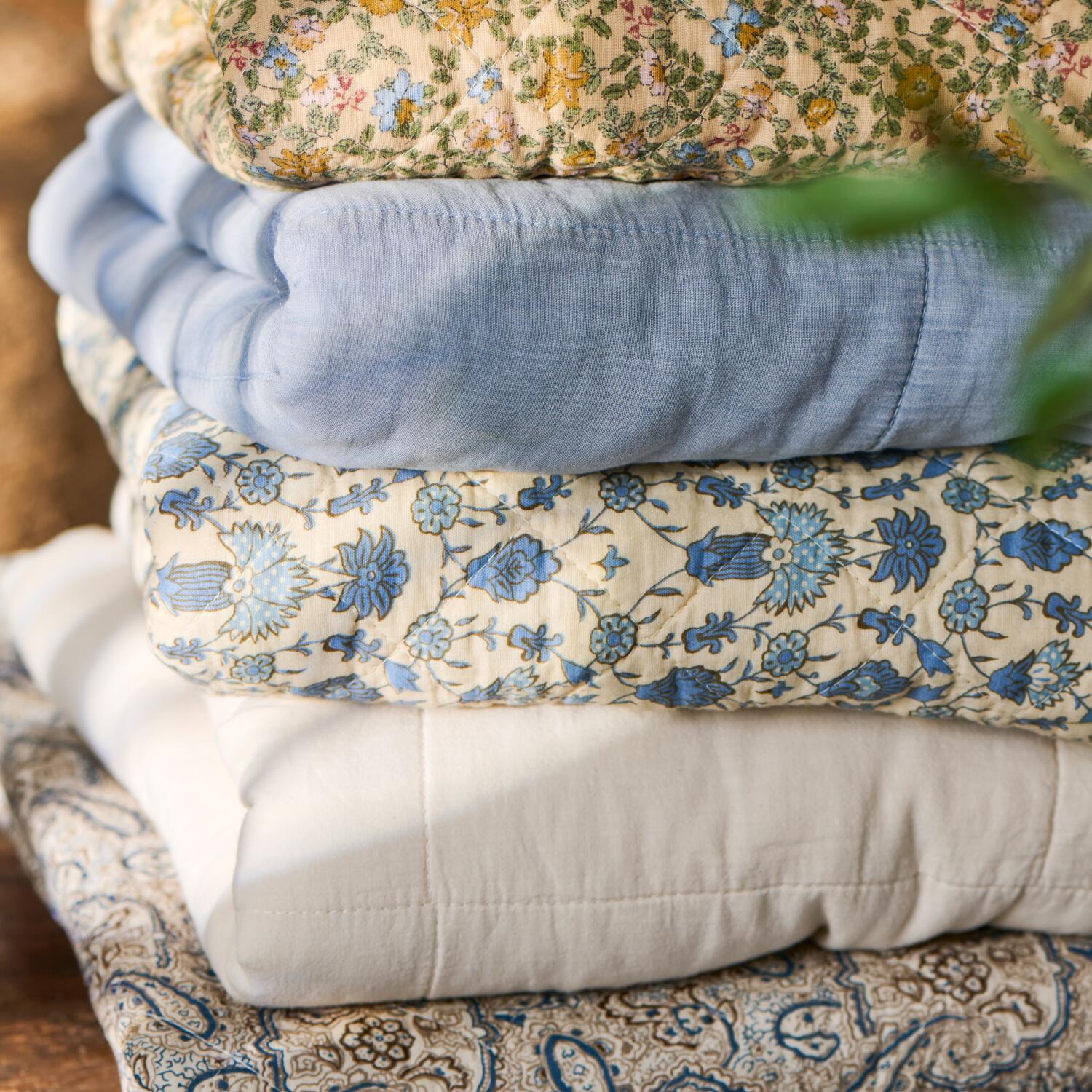Quilt mit Blumenmuster - 180x130 cm (Bunt)