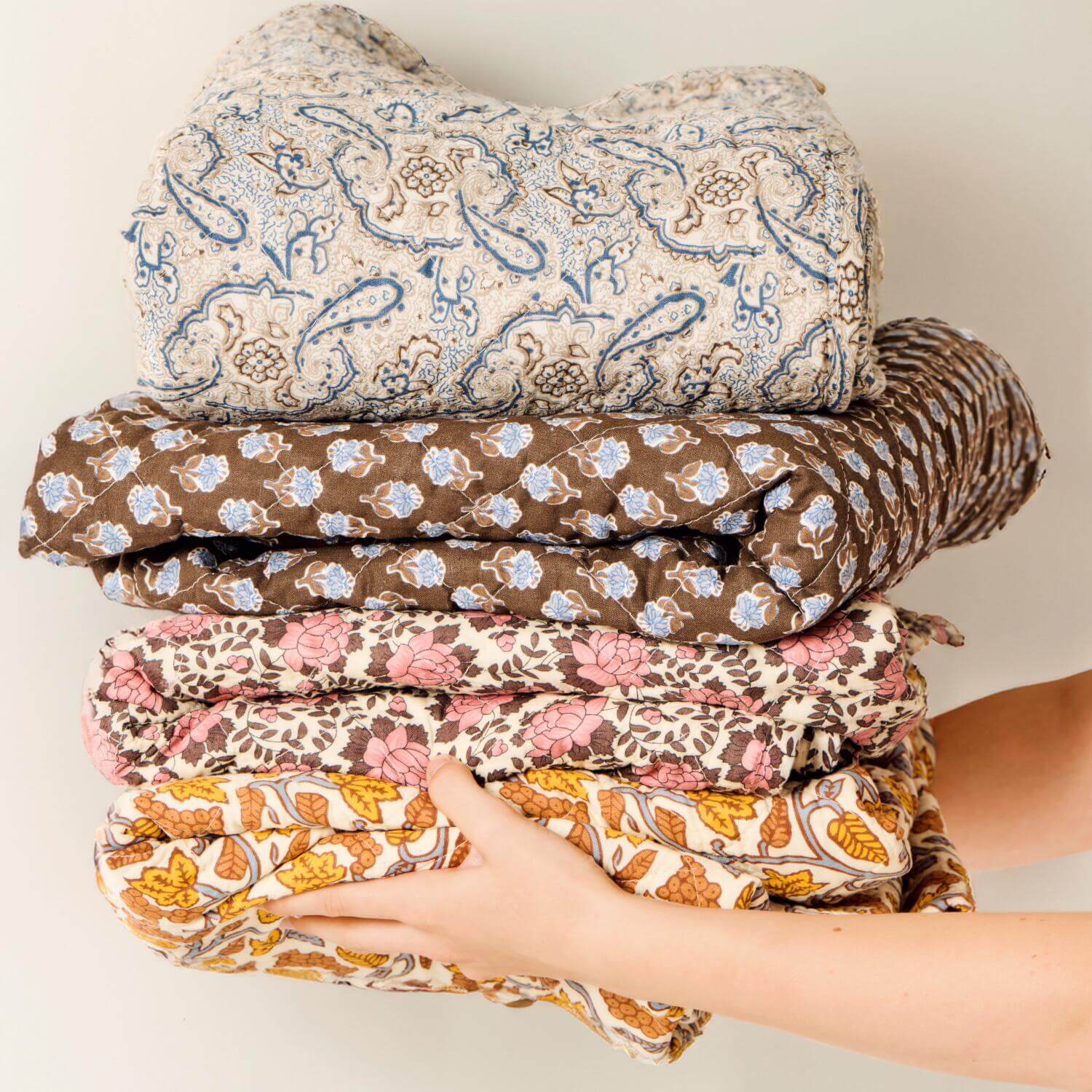 Quilt mit Paisleymuster - 180x130 cm (Blau/Braun)