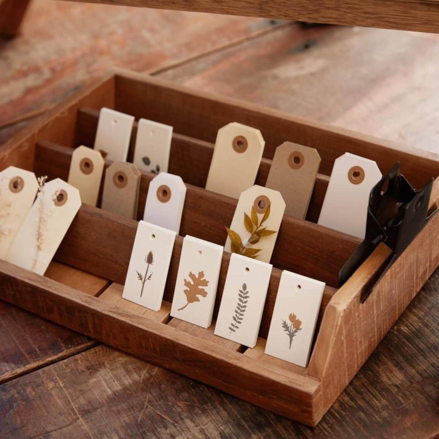 Holz-Display "UNIKA Shaker" 35x24x7 cm (Natur)