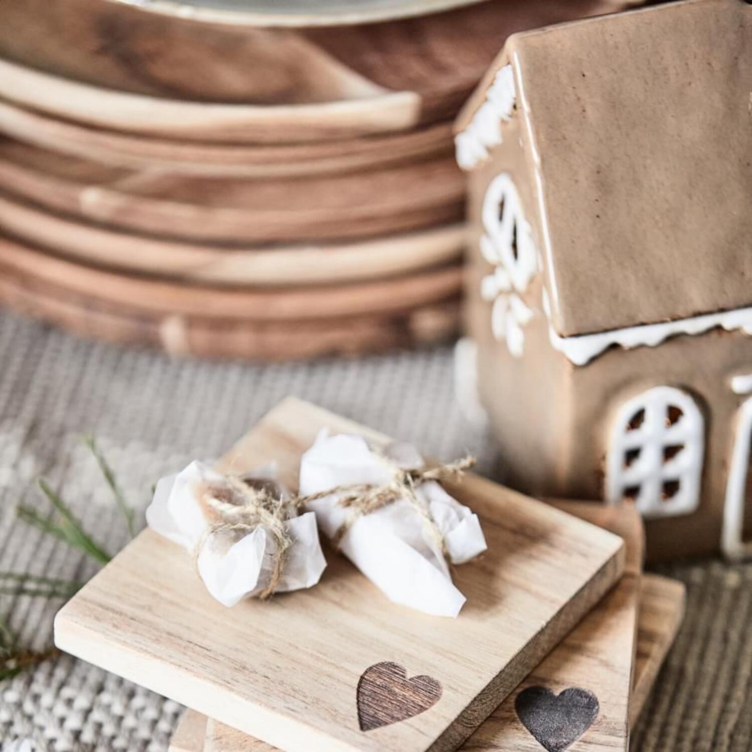 Holz-Untersetzer mit Herz im 4er-Set - 10x10 cm (Natur) Ib Laursen