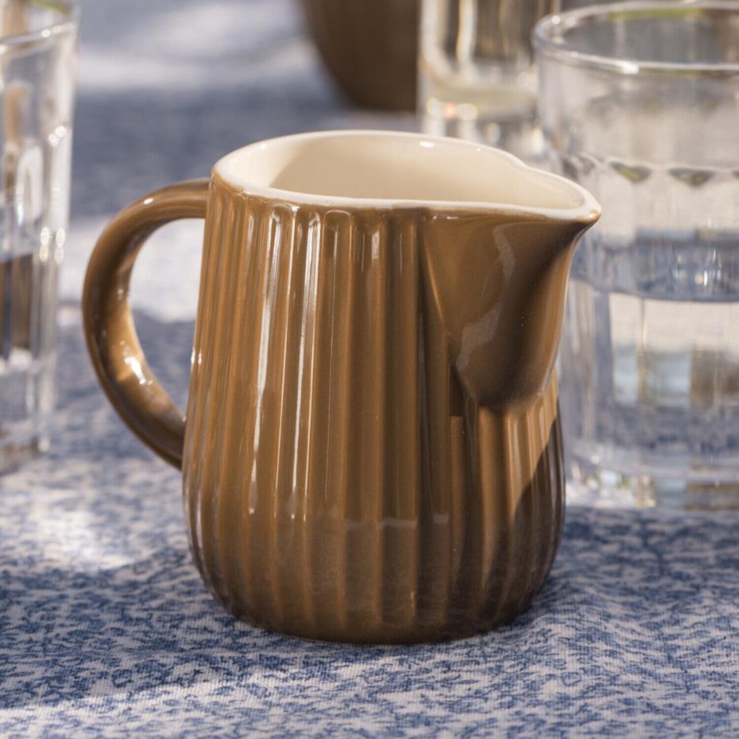 Milch- und Sahnekännchen "Mynte" (Hazelnut)