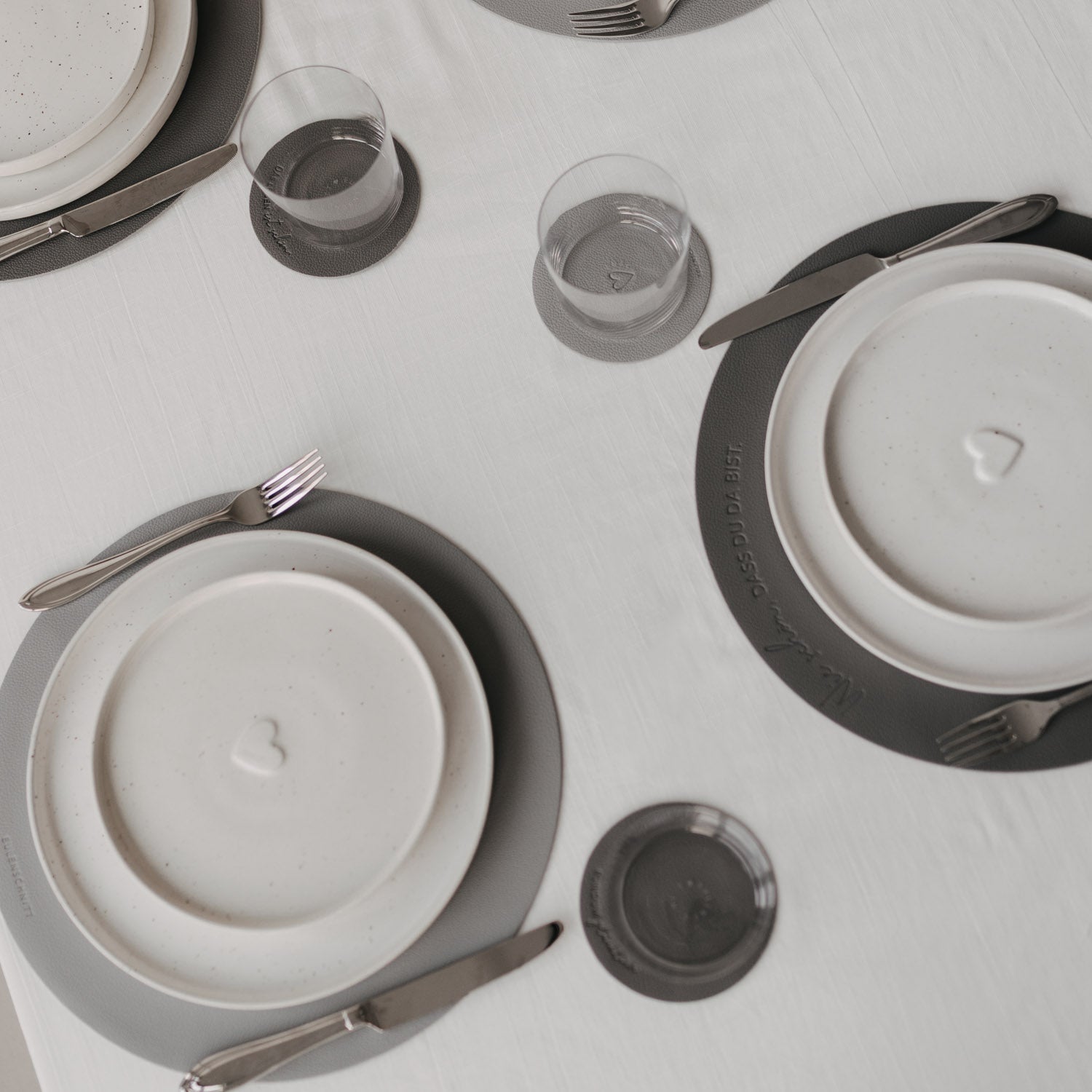 Wendbares Platzset "Wie schön" (Grau)