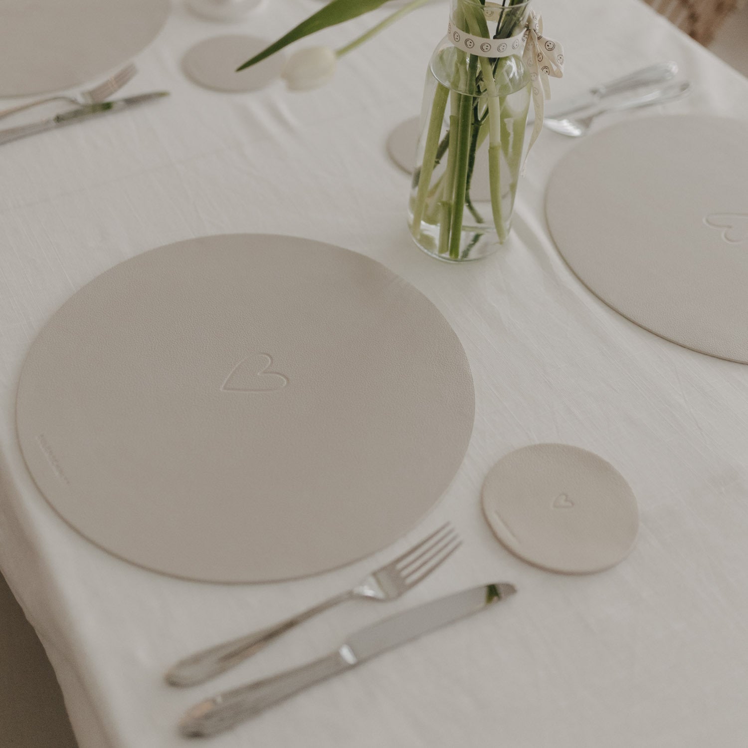 Wendbares Platzset "Herz" - 35 cm (Creme)