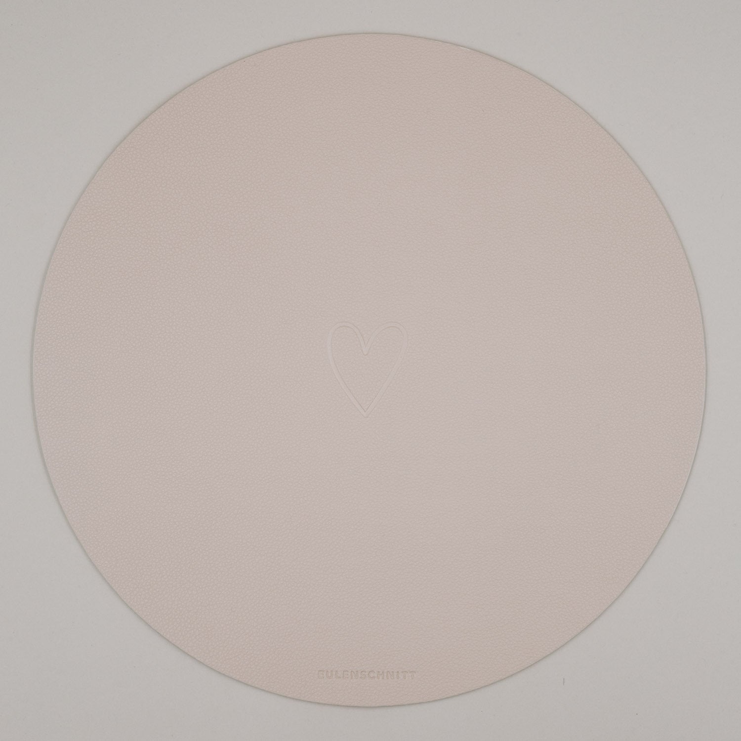 Rundes Platzset in hellem Rosé mit Herz-Relief in der Mitte