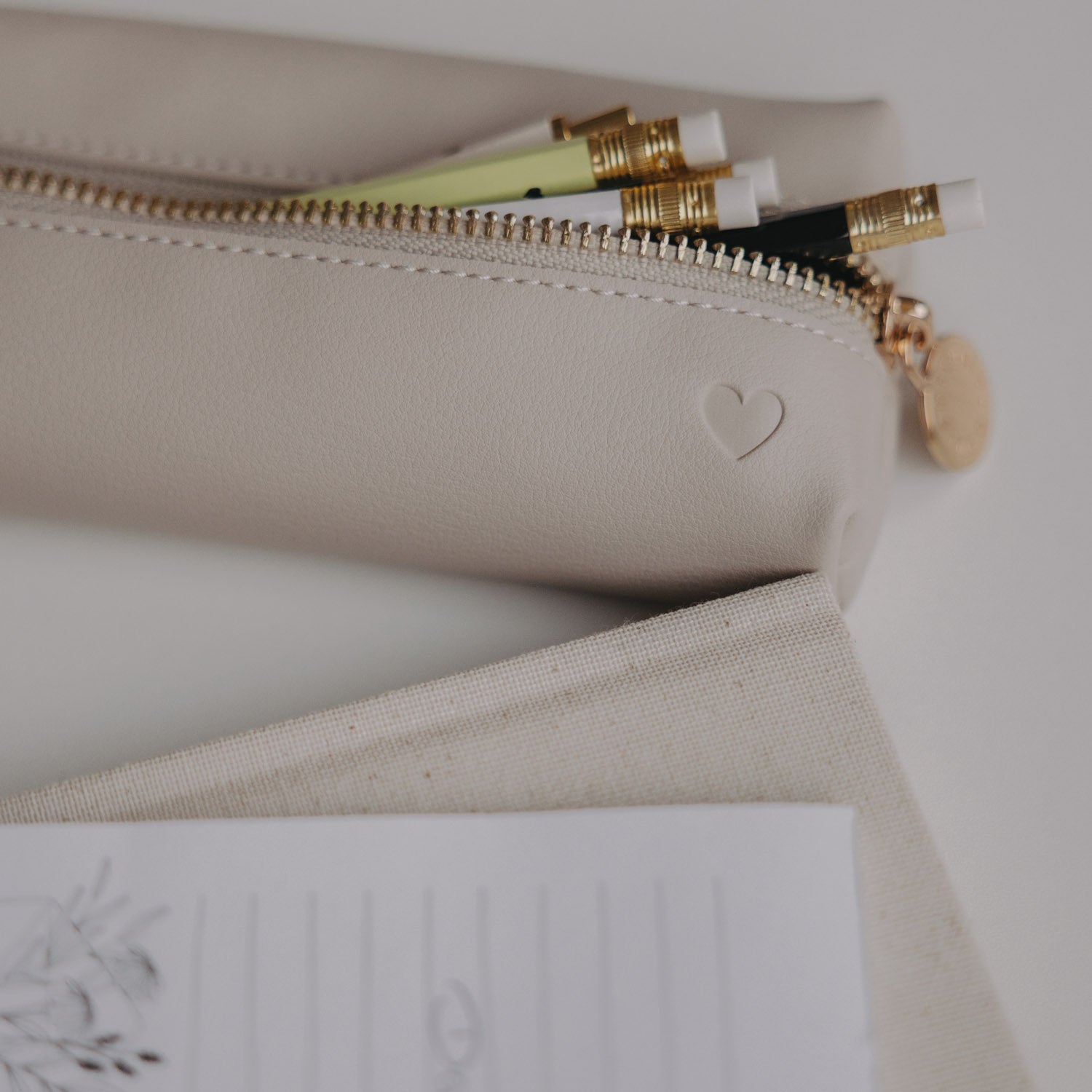 Federtasche "Herz" (Taupe)