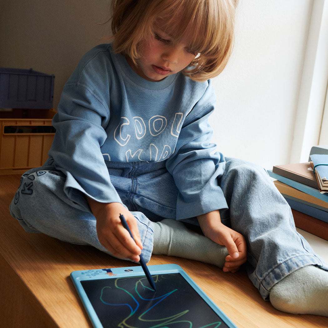 Magisches Zeichenbrett "Zora - Croco" - 34 cm (Dove Blue)