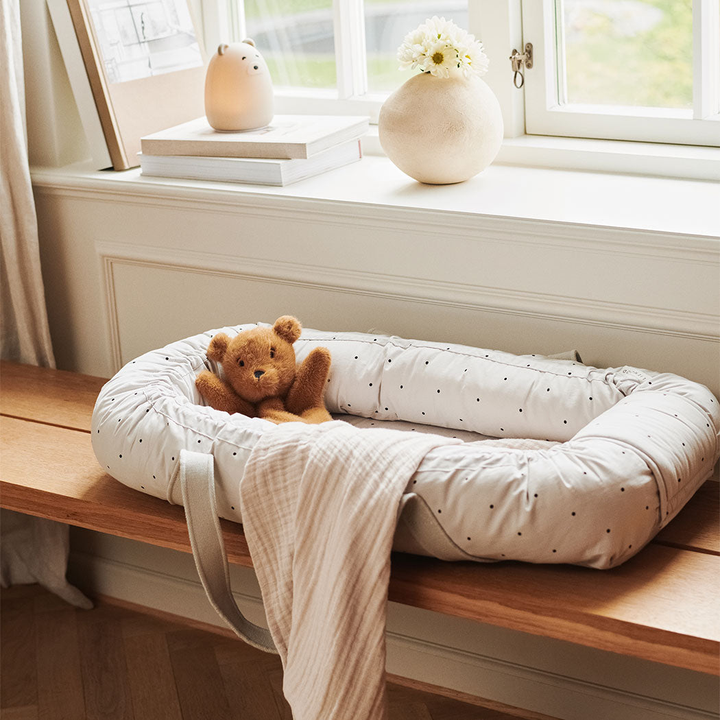 Babynest tragbar "Gro Classic Dot" (Creme)