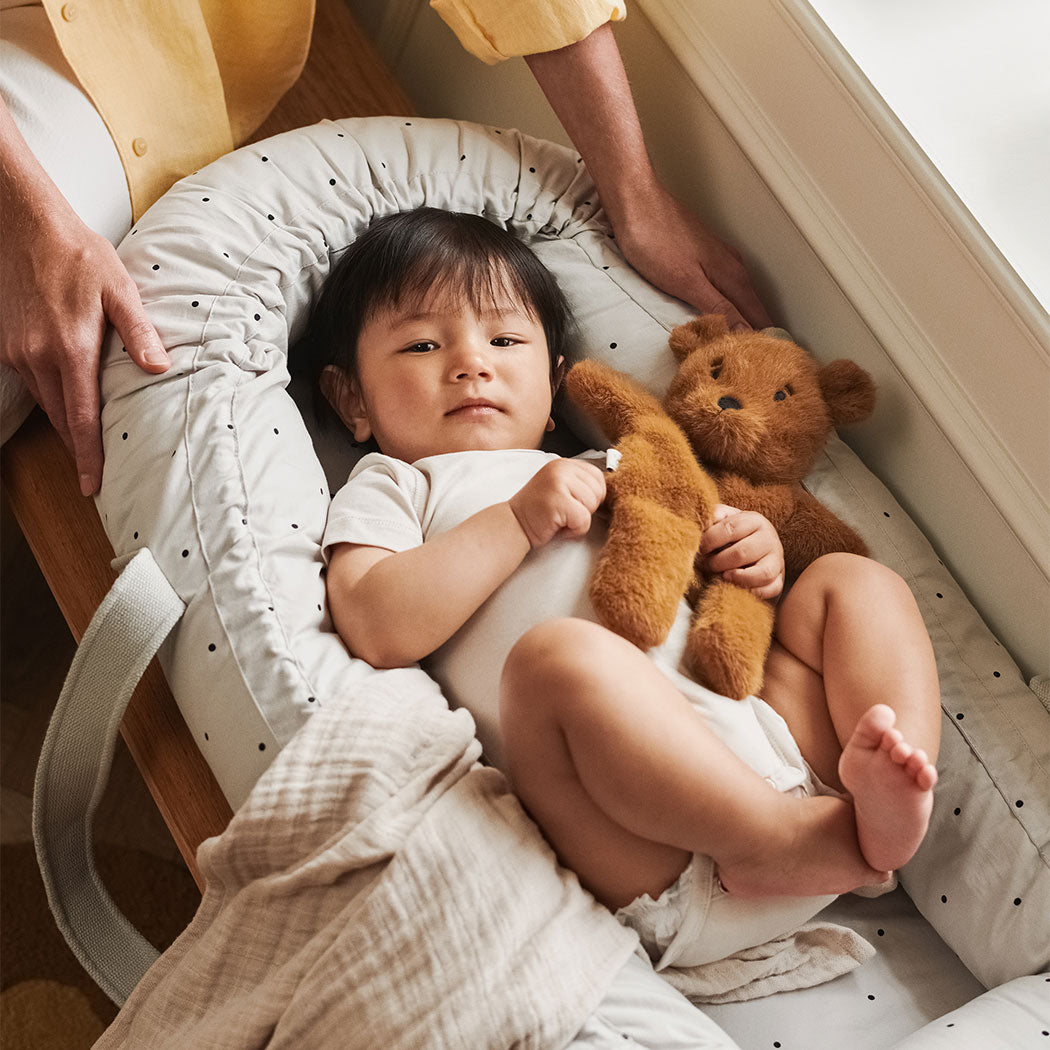 Babynest tragbar "Gro Classic Dot" (Creme)