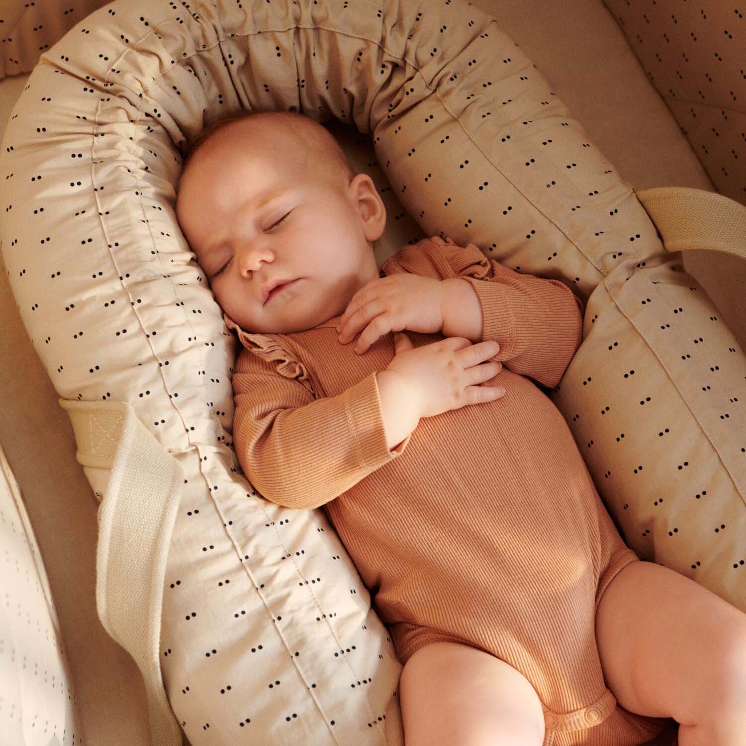 Babynest tragbar  "Gro Pile" (Sandy)