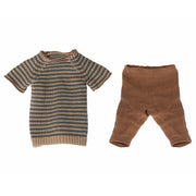 Hose und Strickpullover - Größe 4 (Braun/Gestreift)