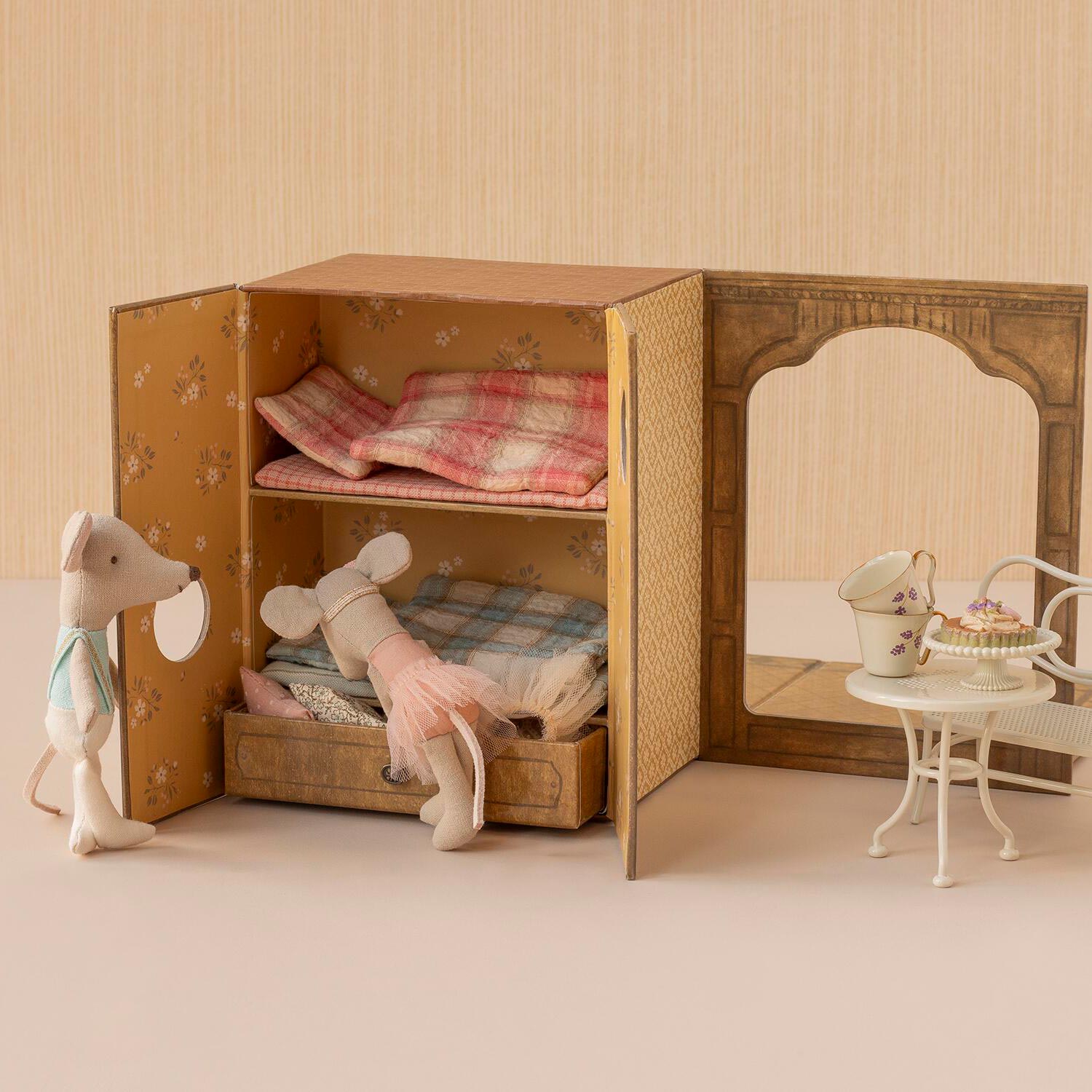 Ballettmäuse im Tanzstudio - Kleine Schwester und kleiner Bruder (Powder)