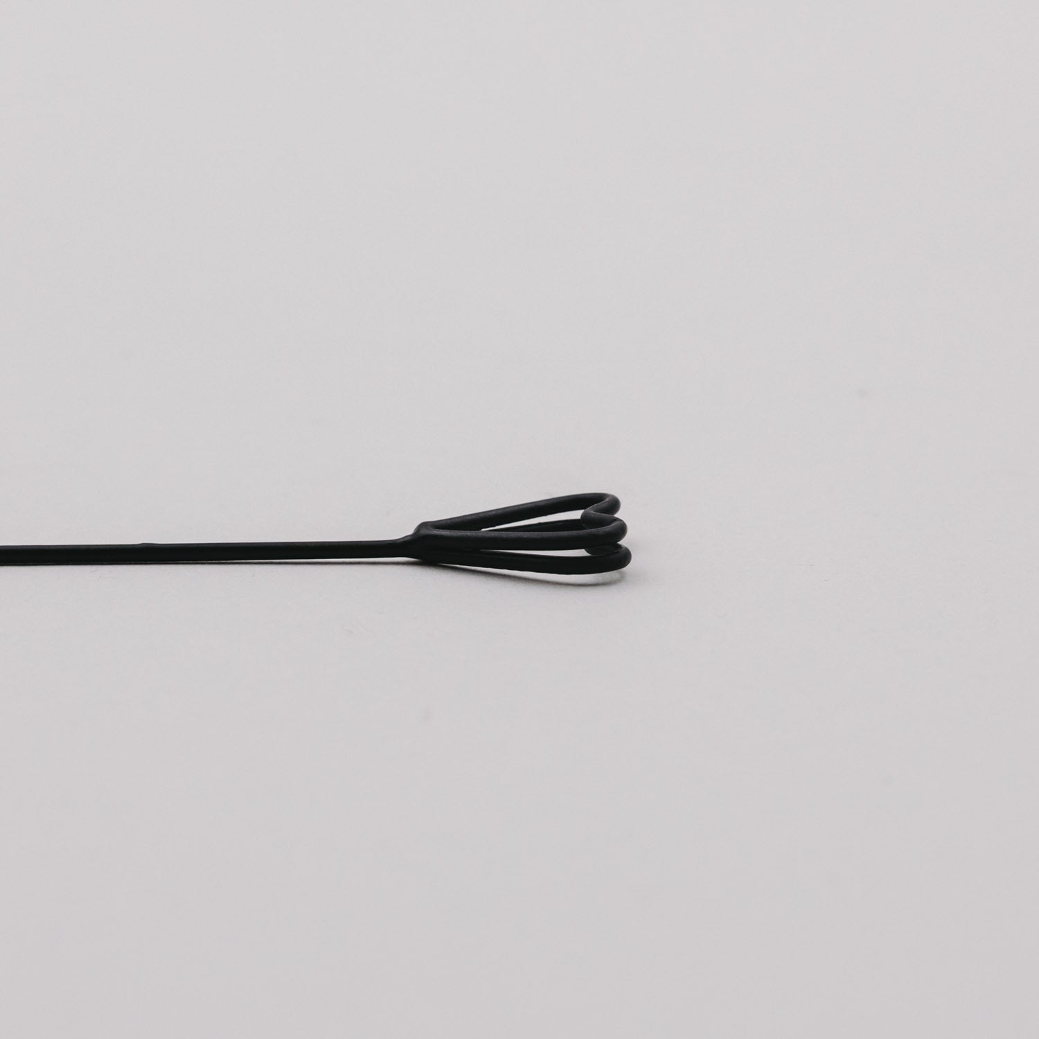 Steckkarte Aufstecker: schwarzer Stab mit gebündelten Enden