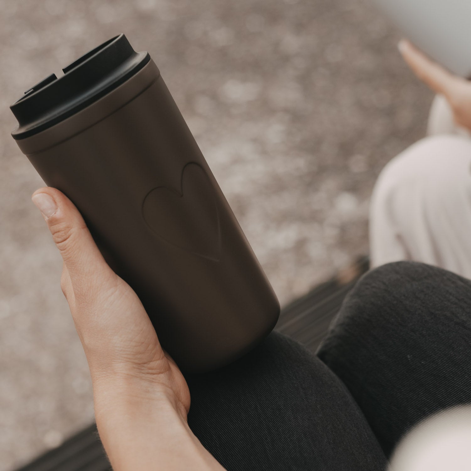 To go Becher "Herz" - 540 ml (Braun)