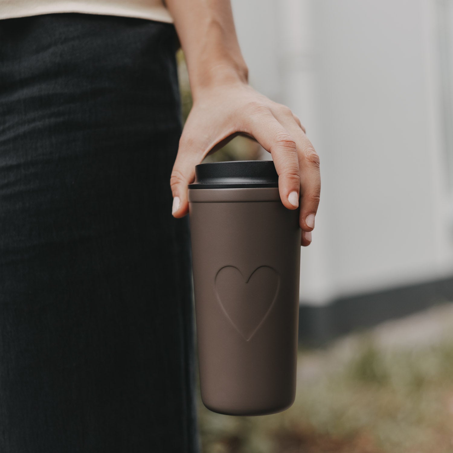 To go Becher "Herz" - 540 ml (Braun)