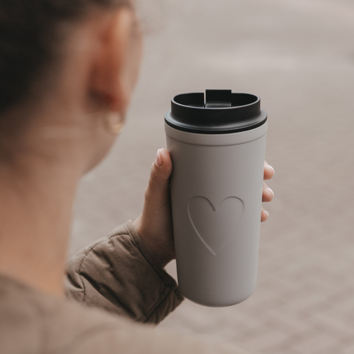 To go Becher "Herz" - 540 ml (Grau)