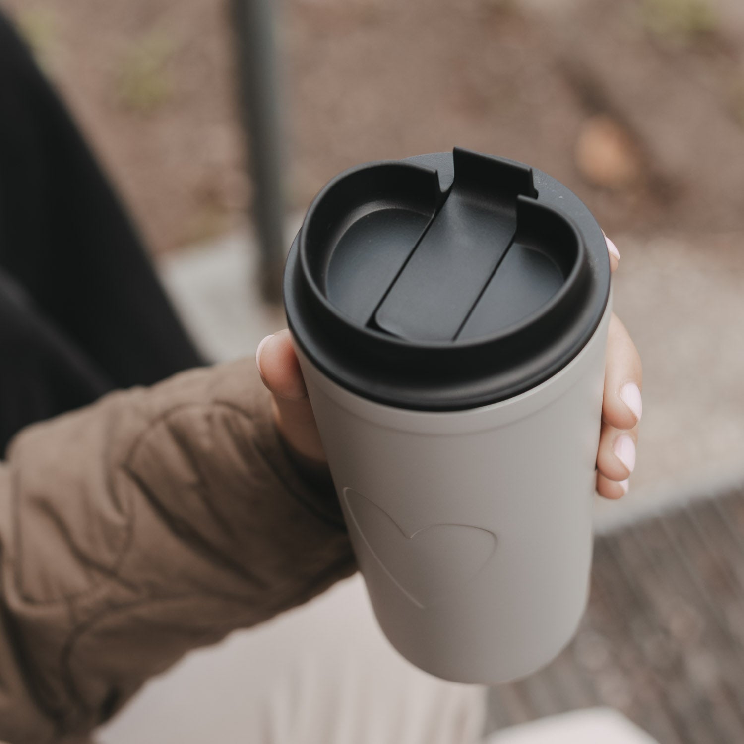 To go Becher "Herz" - 540 ml (Grau)