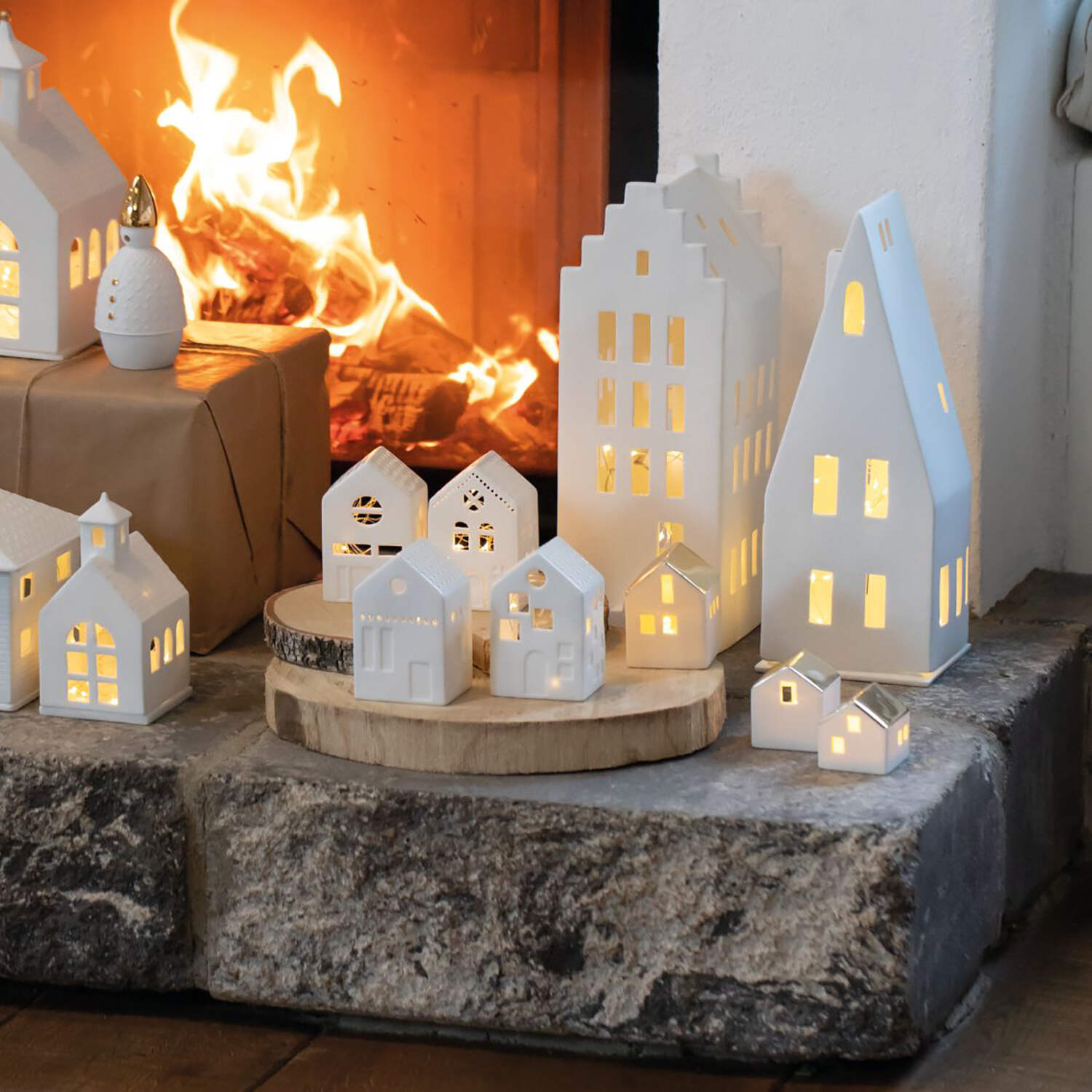 Lichthaus "LIVING - Kleine Kirche" - 9x9x18 cm (Weiß)