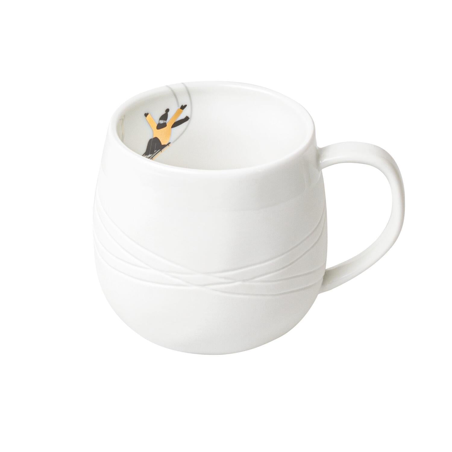 Tasse "Schneetag - Schlitten fahren" (Weiß/Gold)