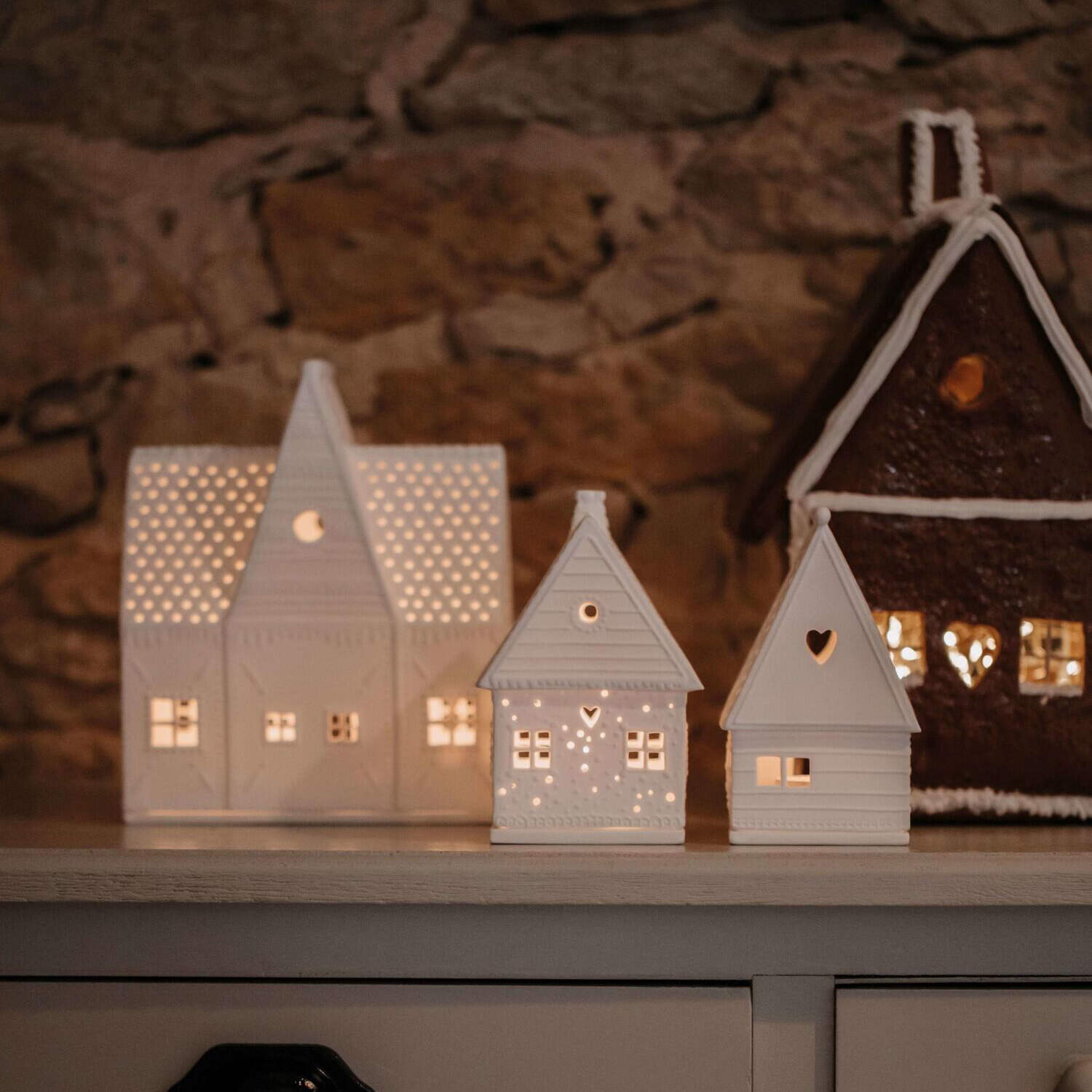 Lichthaus "LIVING - Kleine Kirche" - 9x9x18 cm (Weiß)