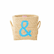 Aufbewahrungskorb aus Raffia mit Griffen "&" (Natur/Blau)