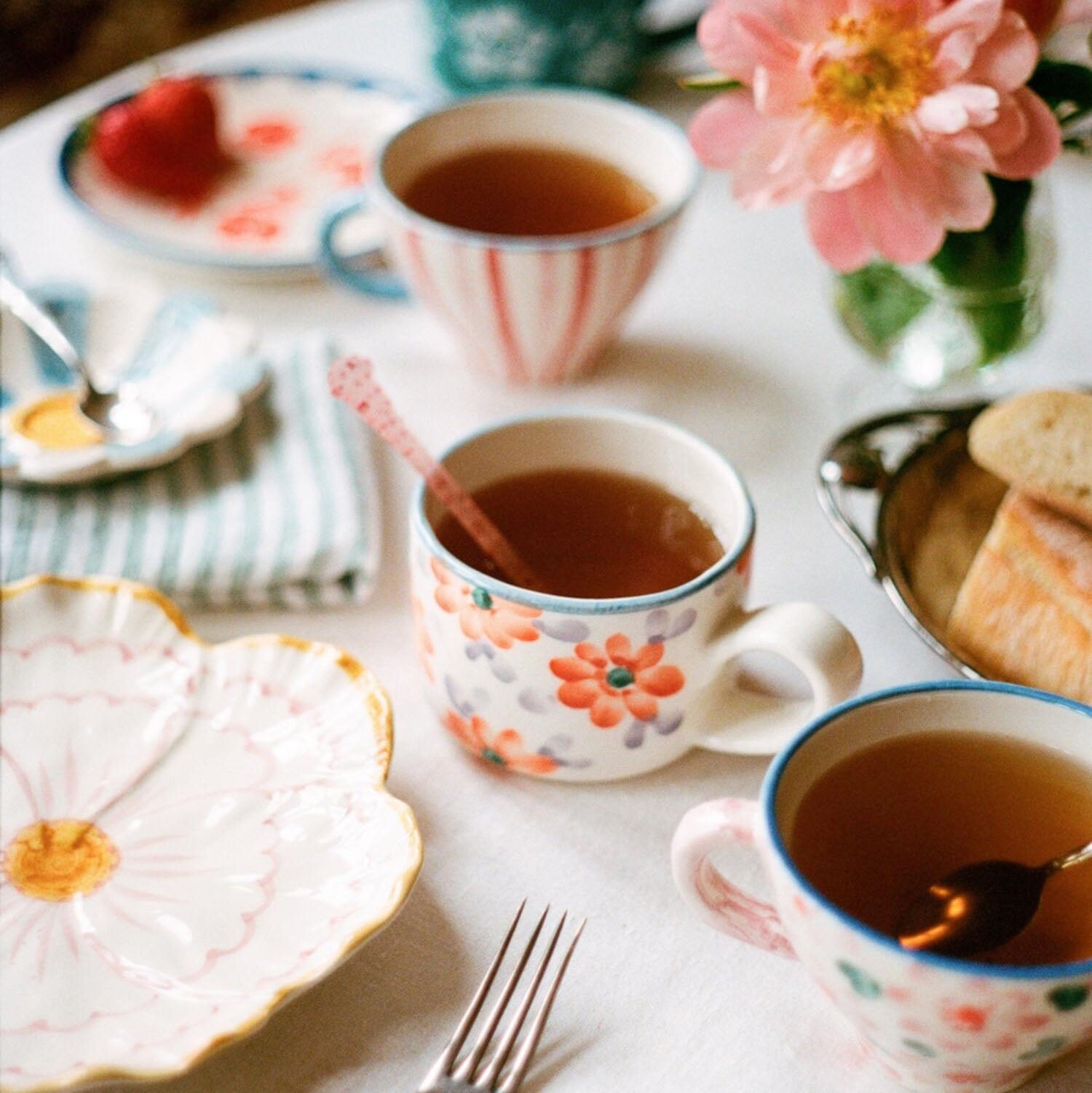 Keramik Cappuccino-Tasse "Flowers" (Bunt/Orange)