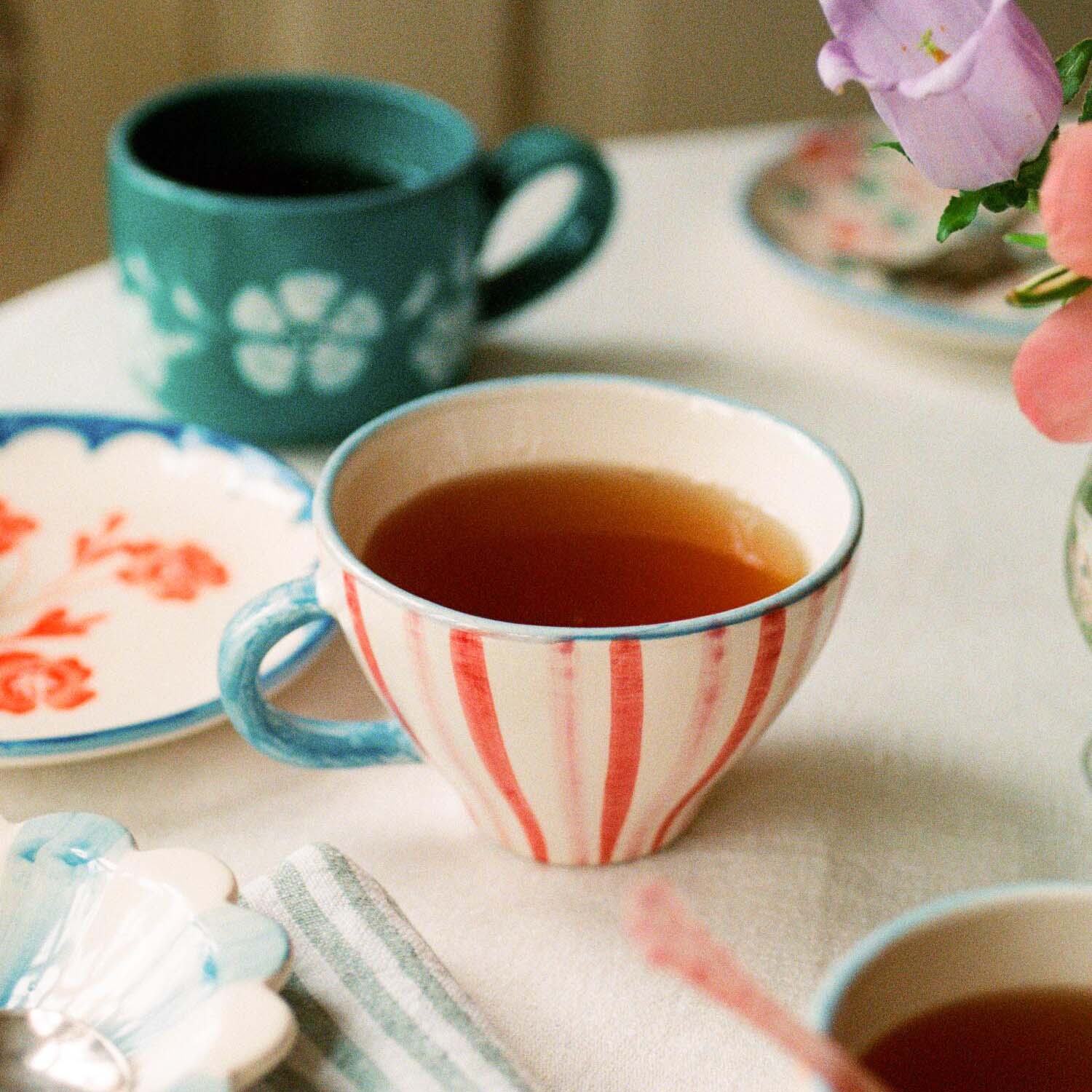 Keramik Tasse "Stripes" (Bunt)