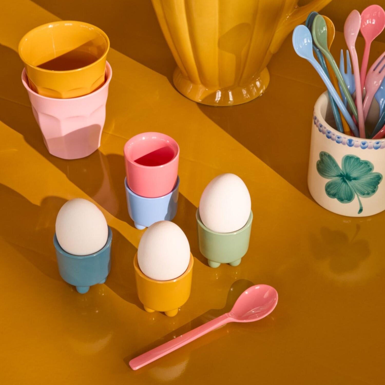 Melamin Eierbecher "All You Need is Love and…" im 6er-Set - 5x5,5 cm (Bunt)