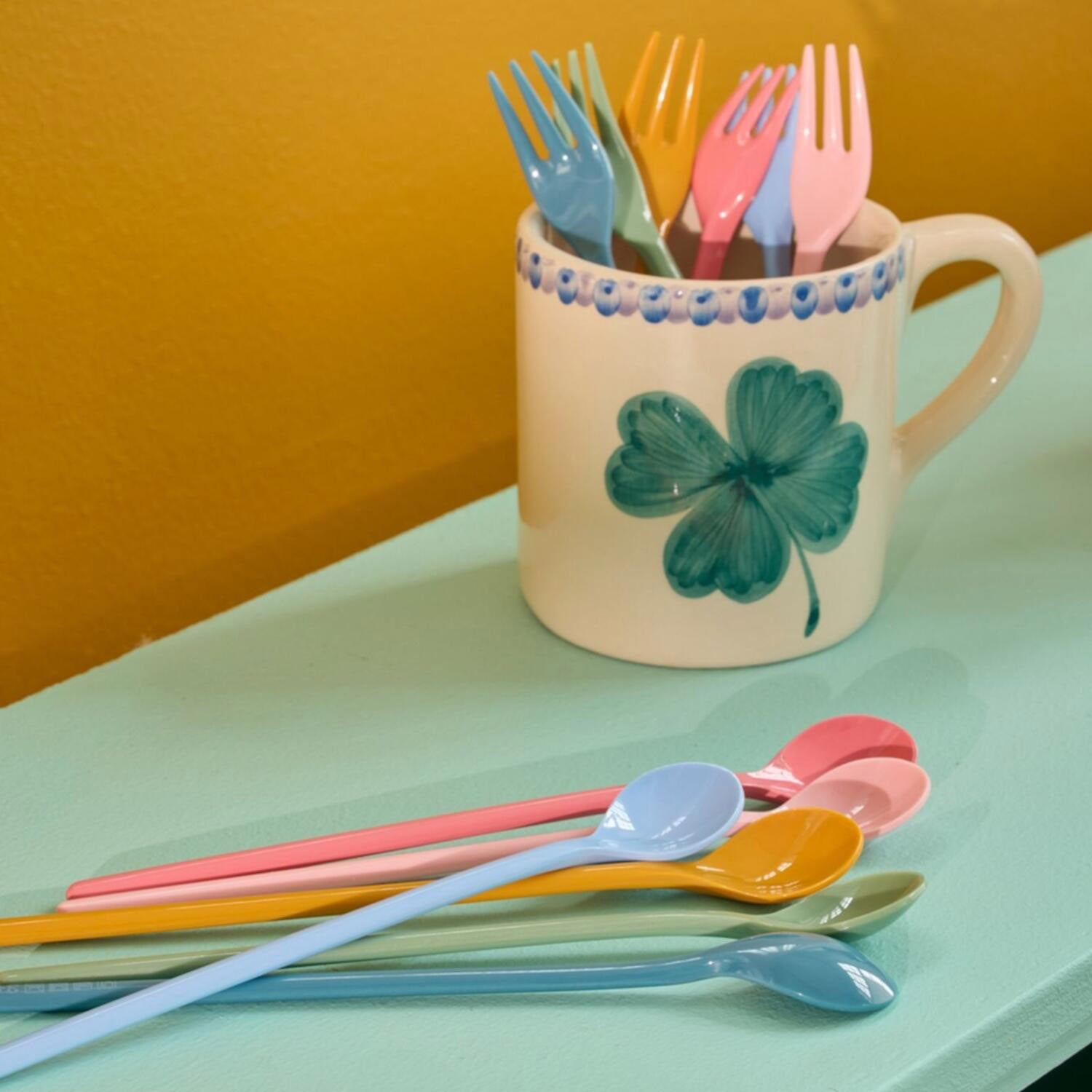 Melamin Latte Löffel "All You Need is Love and…" im 6er-Set - 19x2,5 cm (Bunt)