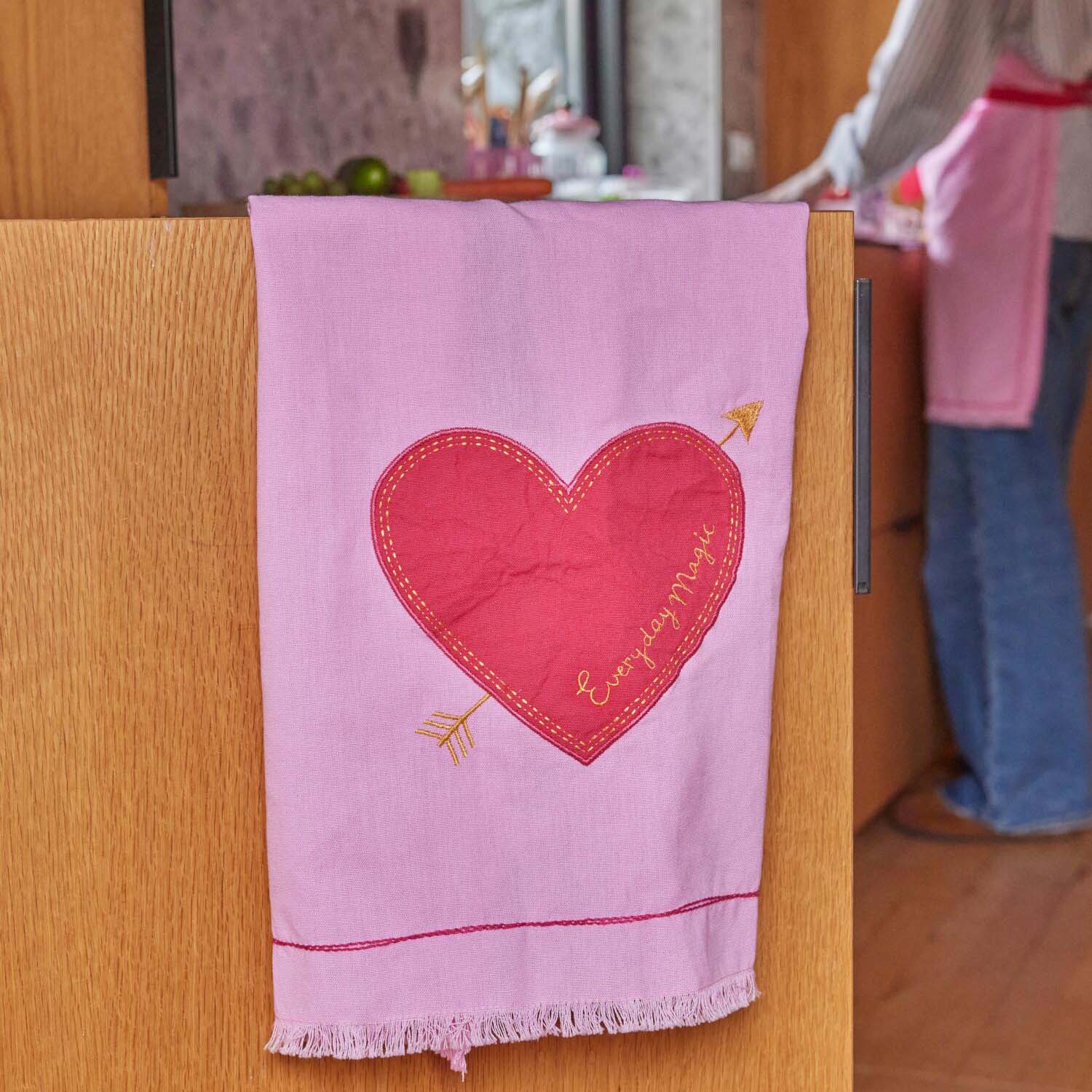 Geschirrtuch "Everyday Magic" (Pink/Rot)