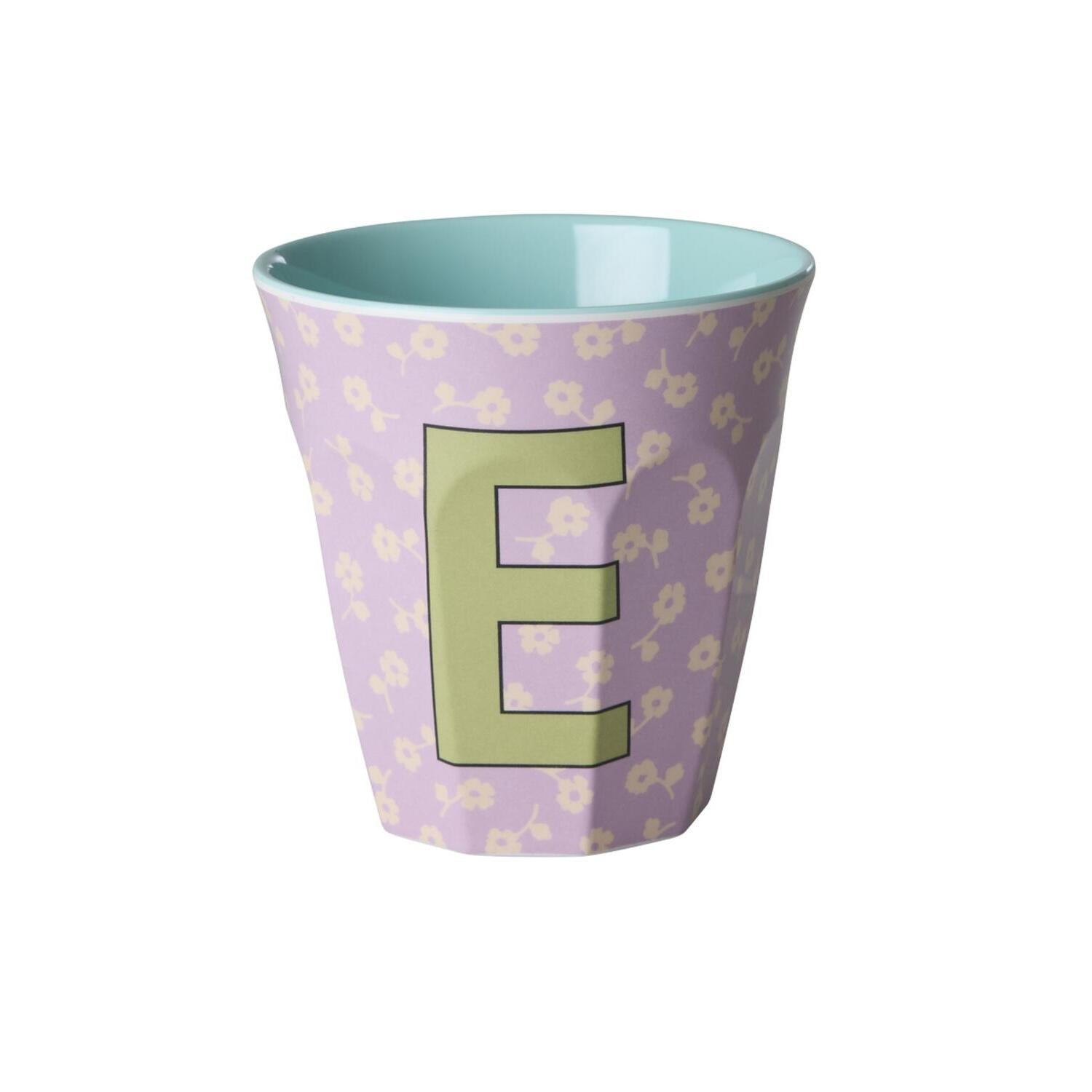 Melamin Becher "Buchstabe E - Flowers" - M (Bunt)