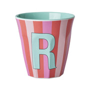 Melamin Becher mit Streifen "Buchstabe R" - Medium (Bunt)